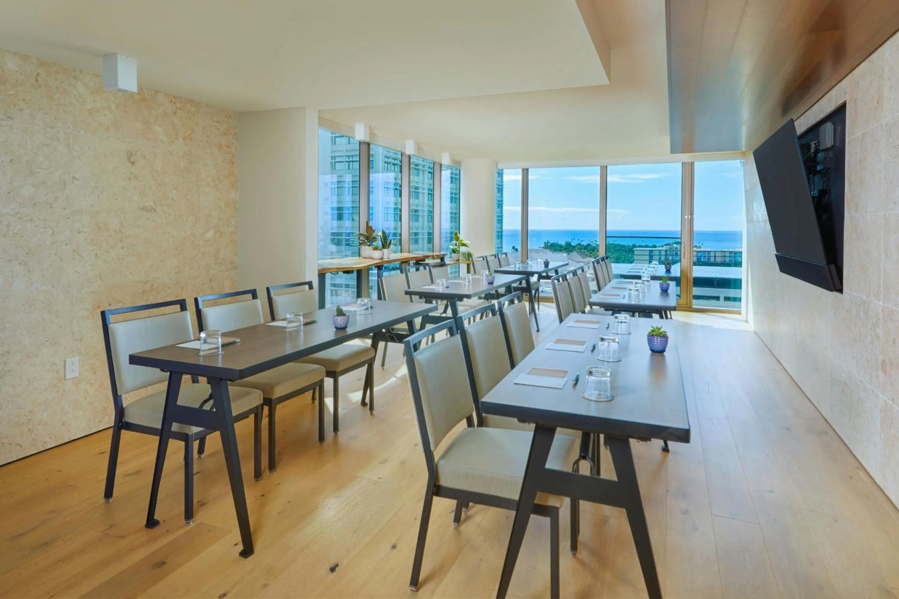 Meeting/conference room in Renaissance Honolulu Hotel & Spa