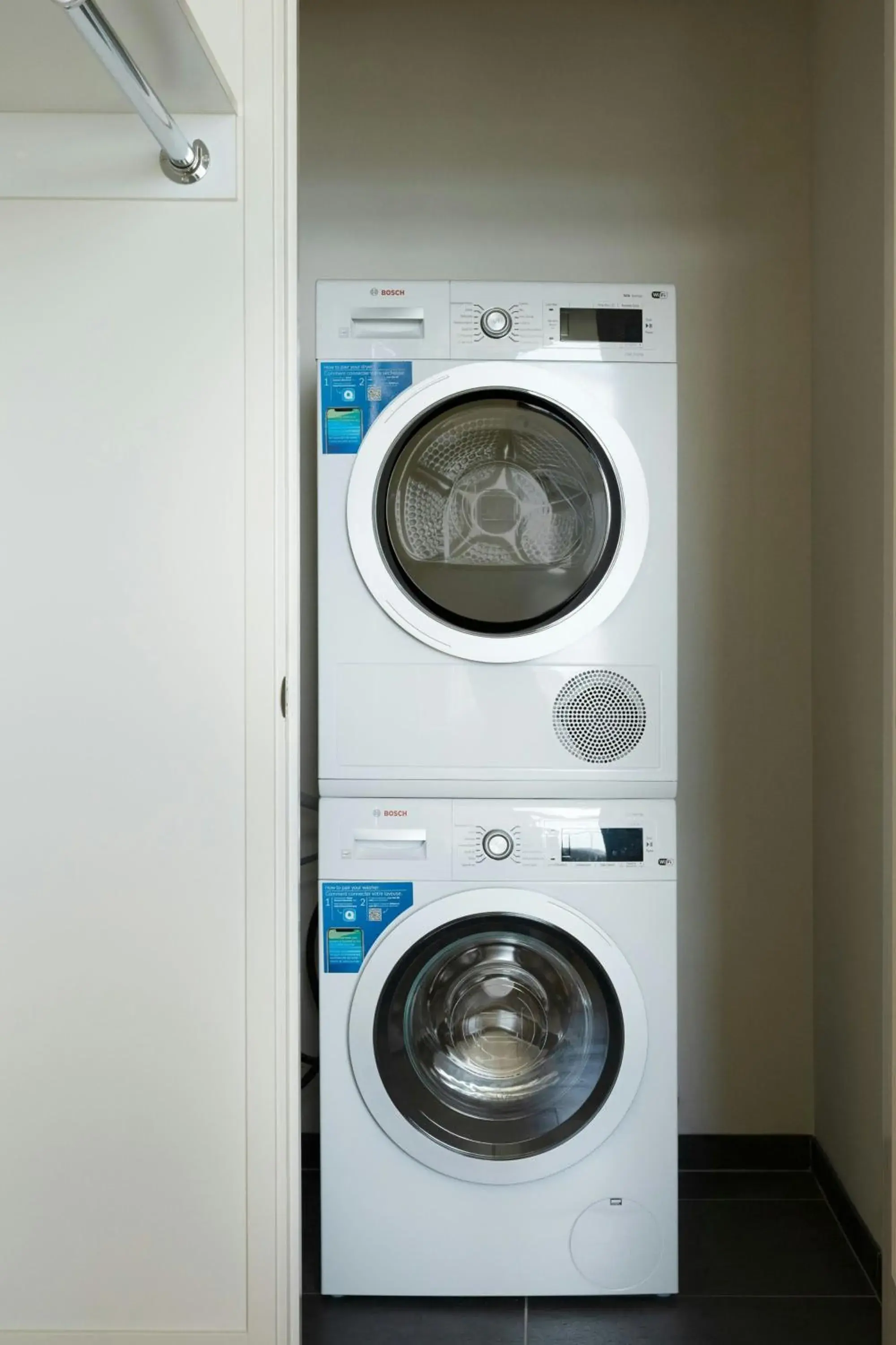 Queen Room with Partial Ocean View - Hearing Accessible in Renaissance Honolulu Hotel & Spa Queen Room with Partial Ocean View - Hearing Accessible in Renaissance Honolulu Hotel & Spa