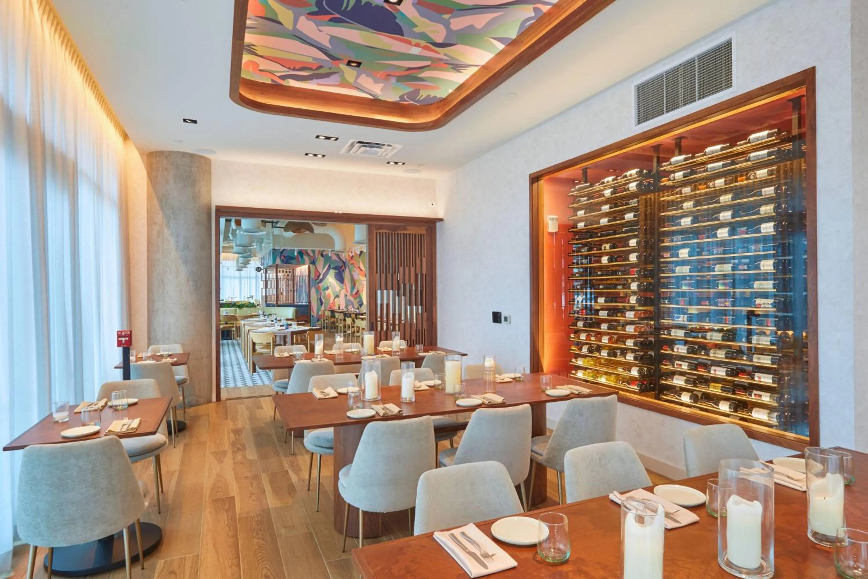 Restaurant/places to eat in Renaissance Honolulu Hotel & Spa