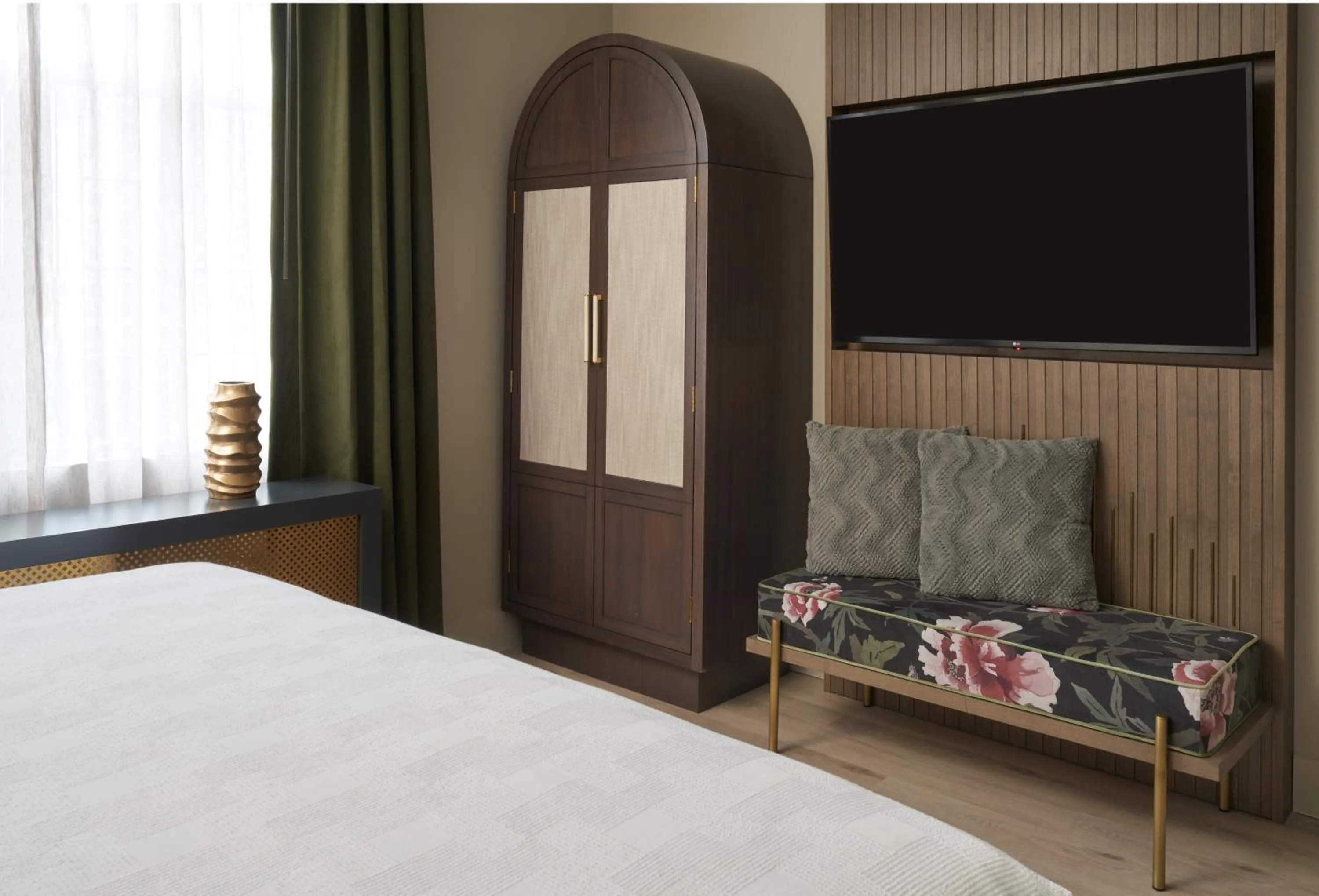 Bed in Hotel Vesper, Houston, a Tribute Portfolio Hotel