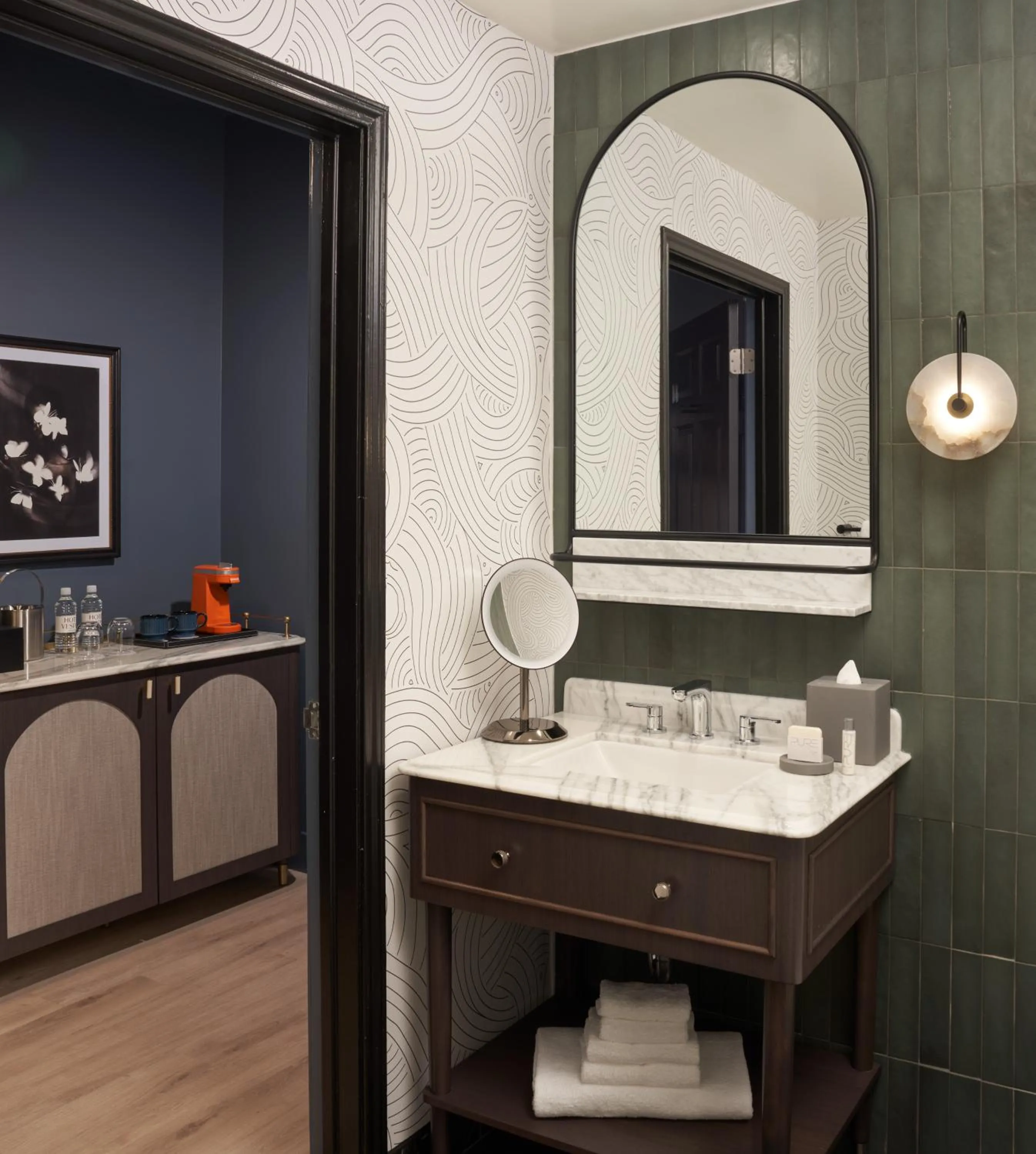 Bathroom in Hotel Vesper, Houston, a Tribute Portfolio Hotel