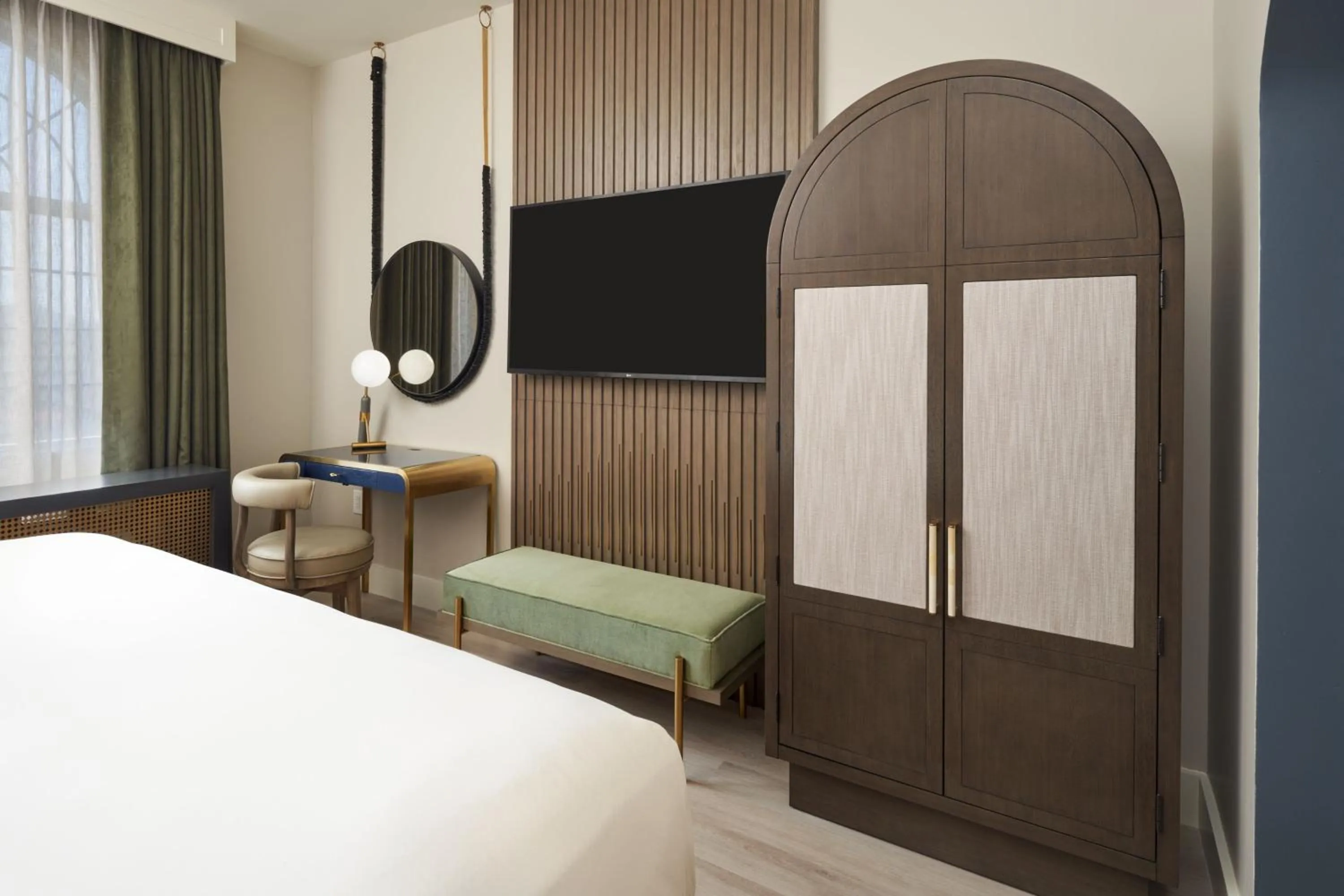 Photo of the whole room, Bed in Hotel Vesper, Houston, a Tribute Portfolio Hotel