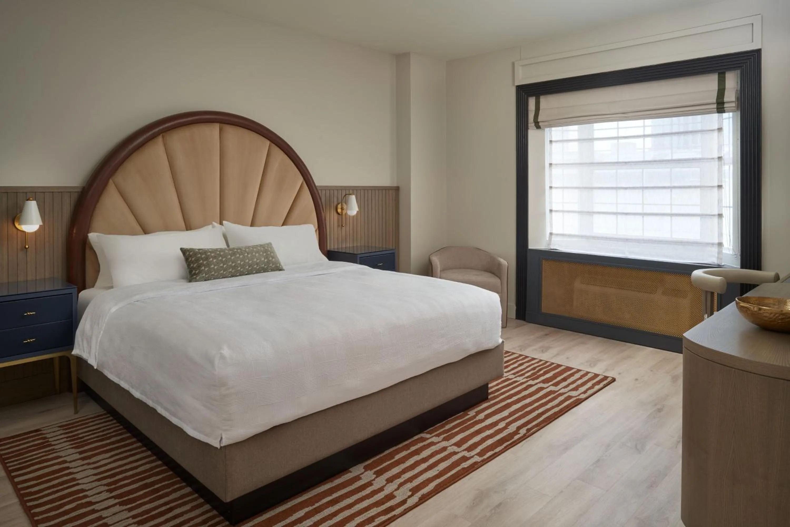 Photo of the whole room, Bed in Hotel Vesper, Houston, a Tribute Portfolio Hotel