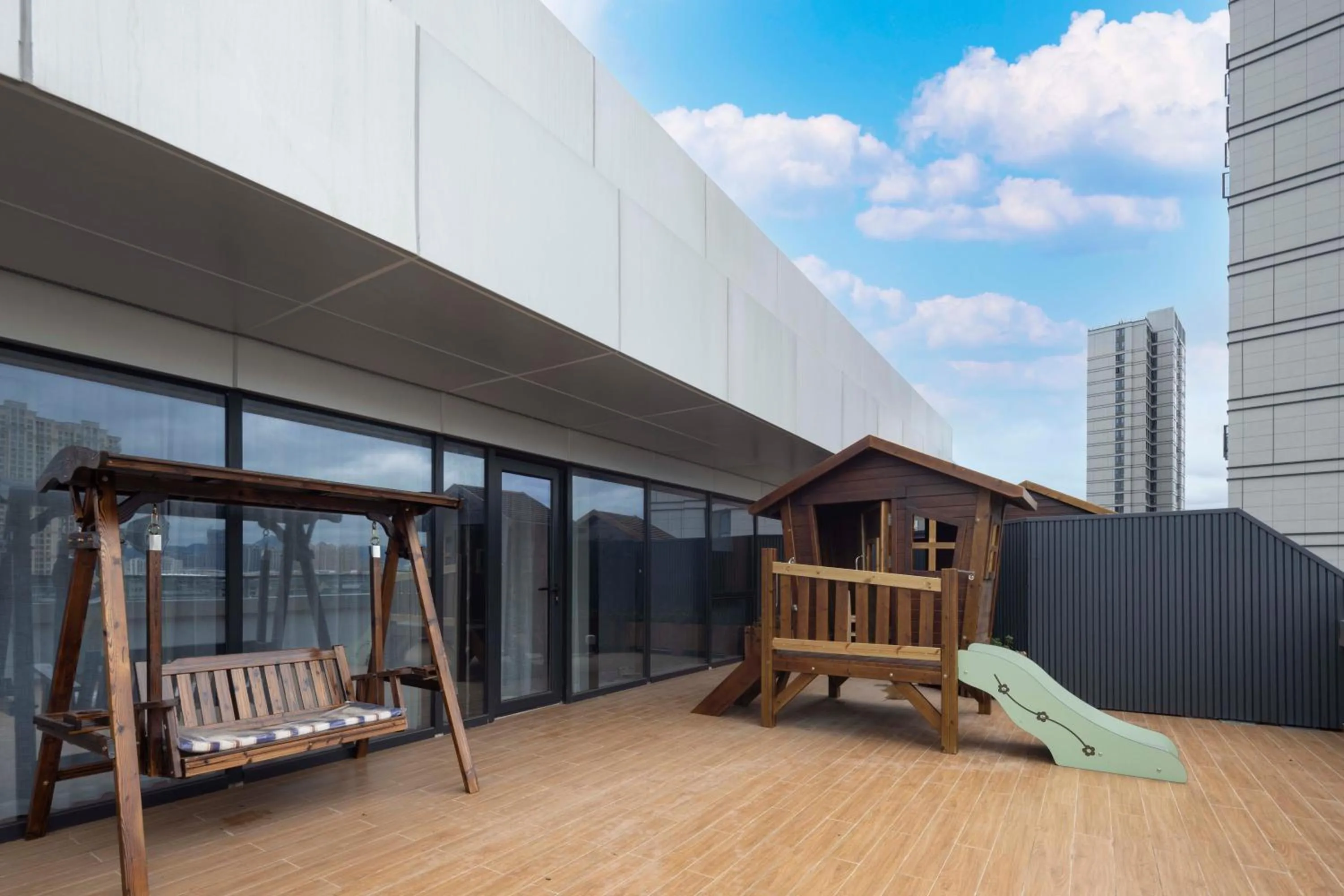Balcony/Terrace in Fairfield by Marriott Pujiang