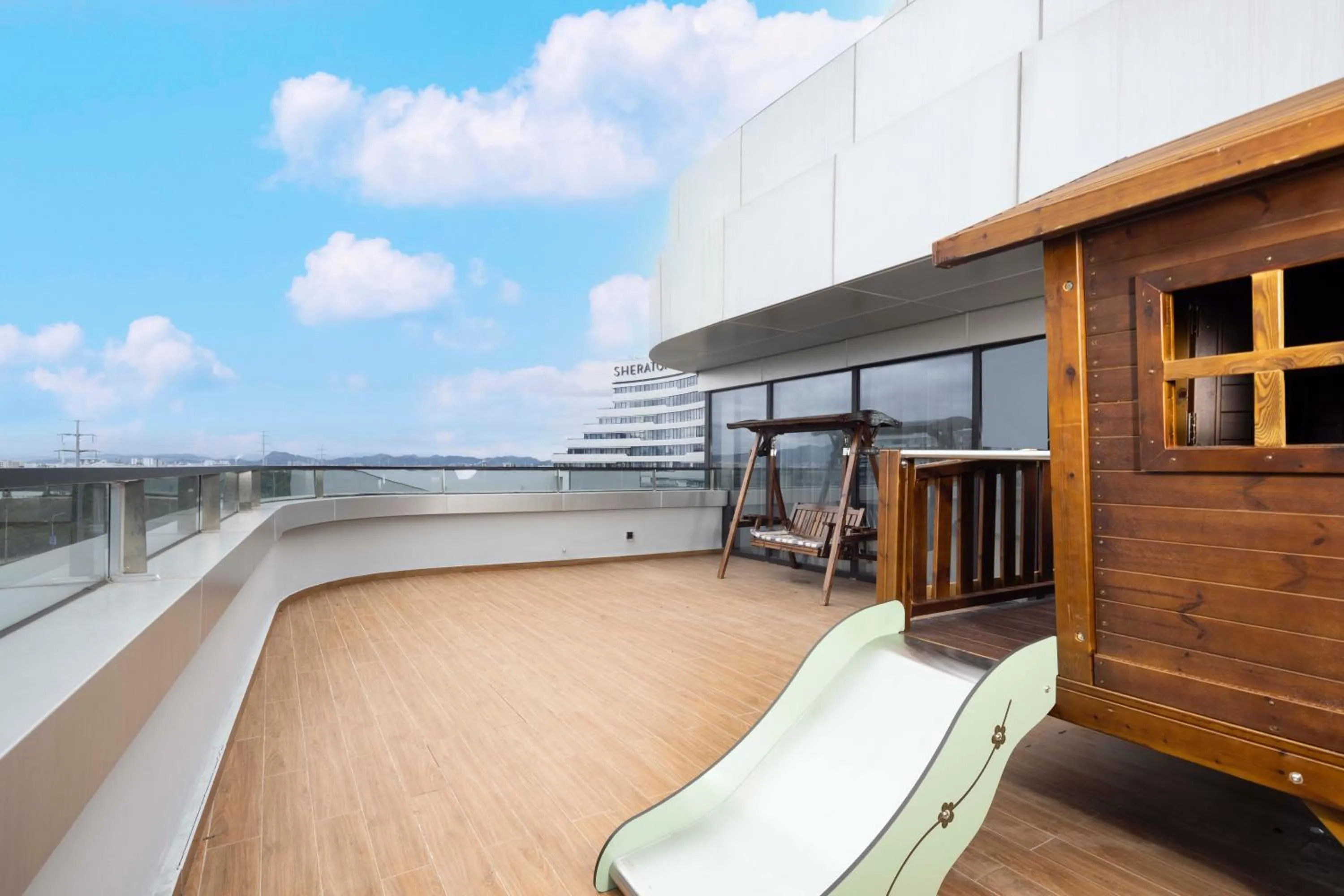 Balcony/Terrace in Fairfield by Marriott Pujiang