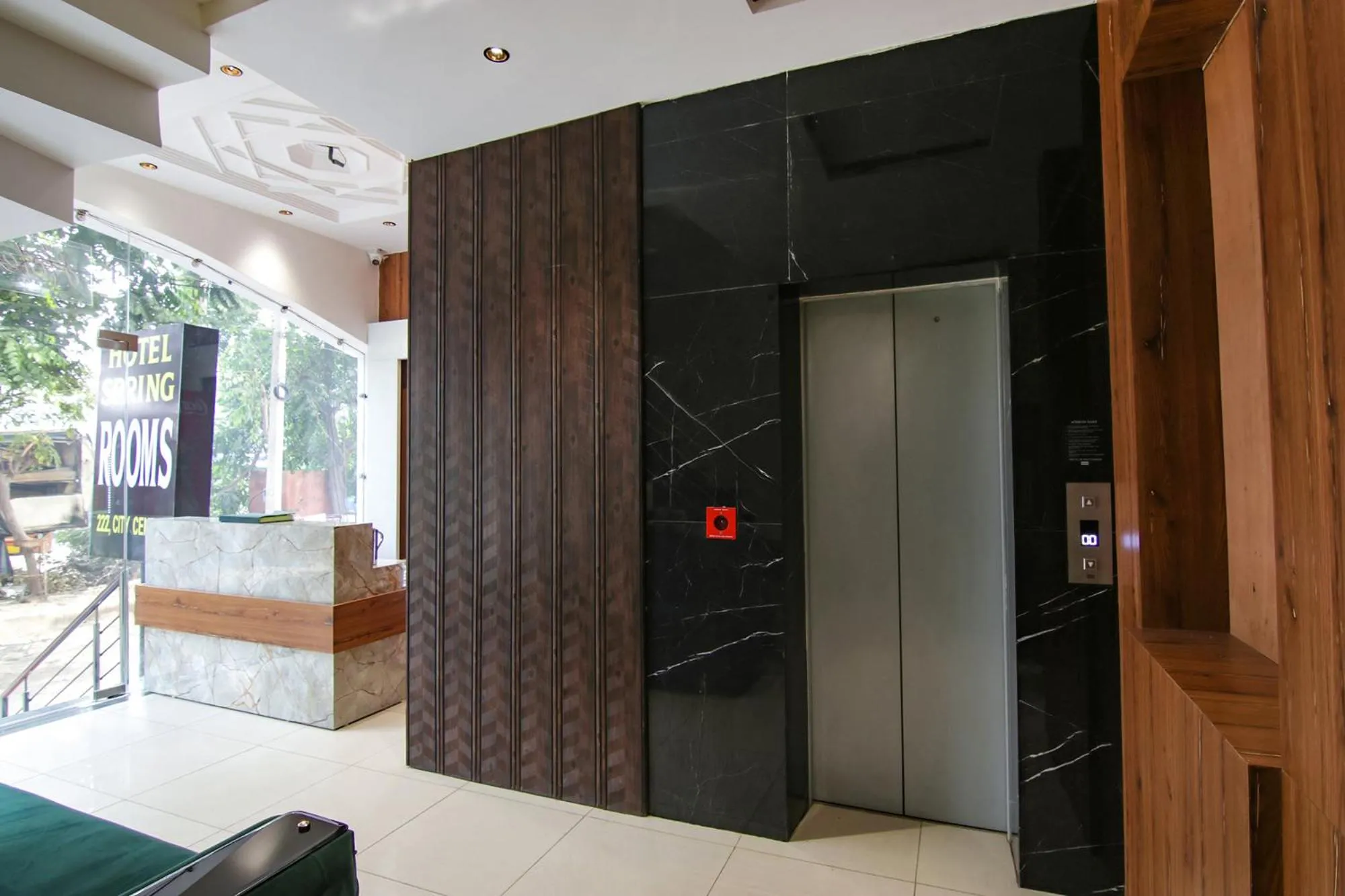 elevator in FabHotel Spring
