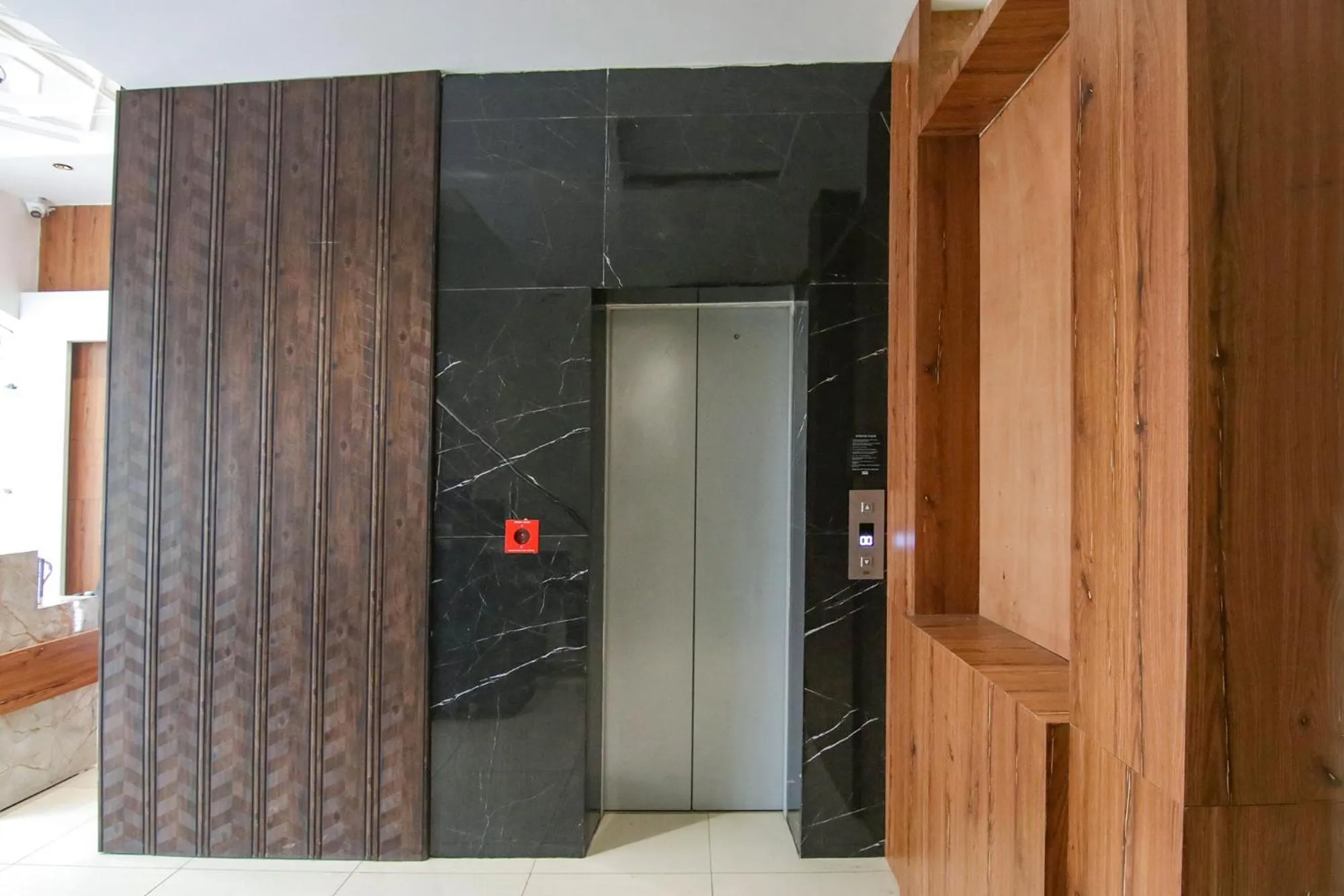 elevator in FabHotel Spring