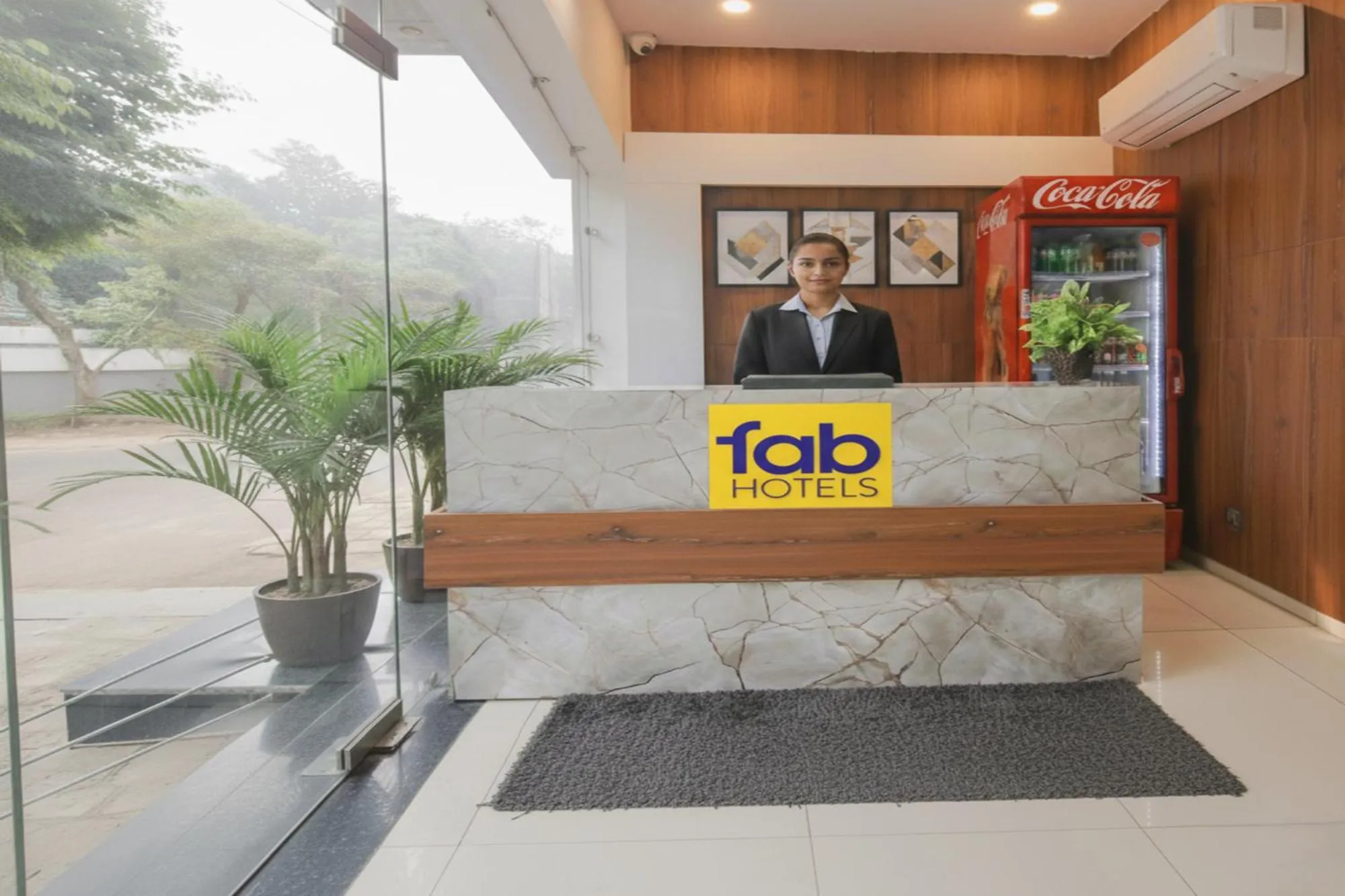 Lobby or reception in FabHotel Spring