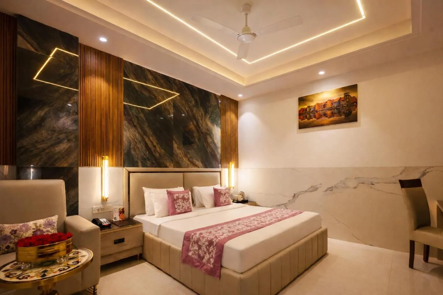 Photo of the whole room, Bed in Hotel Transit International- Aerocity Delhi Airport