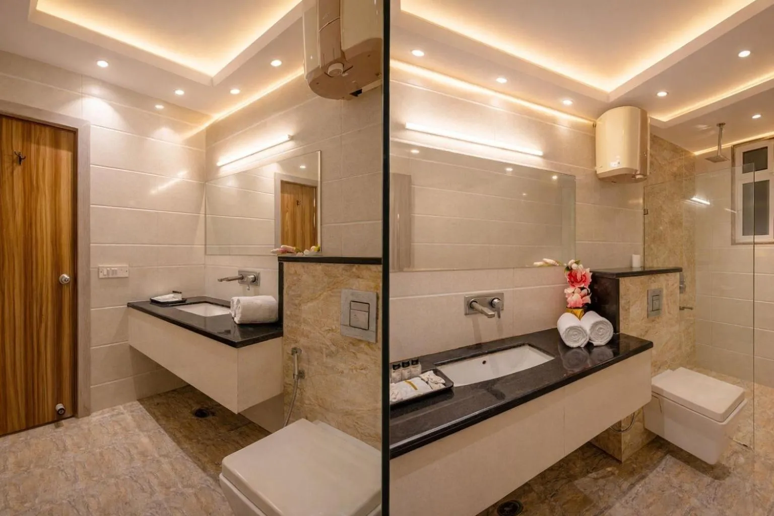 Bathroom in Hotel Transit International- Aerocity Delhi Airport