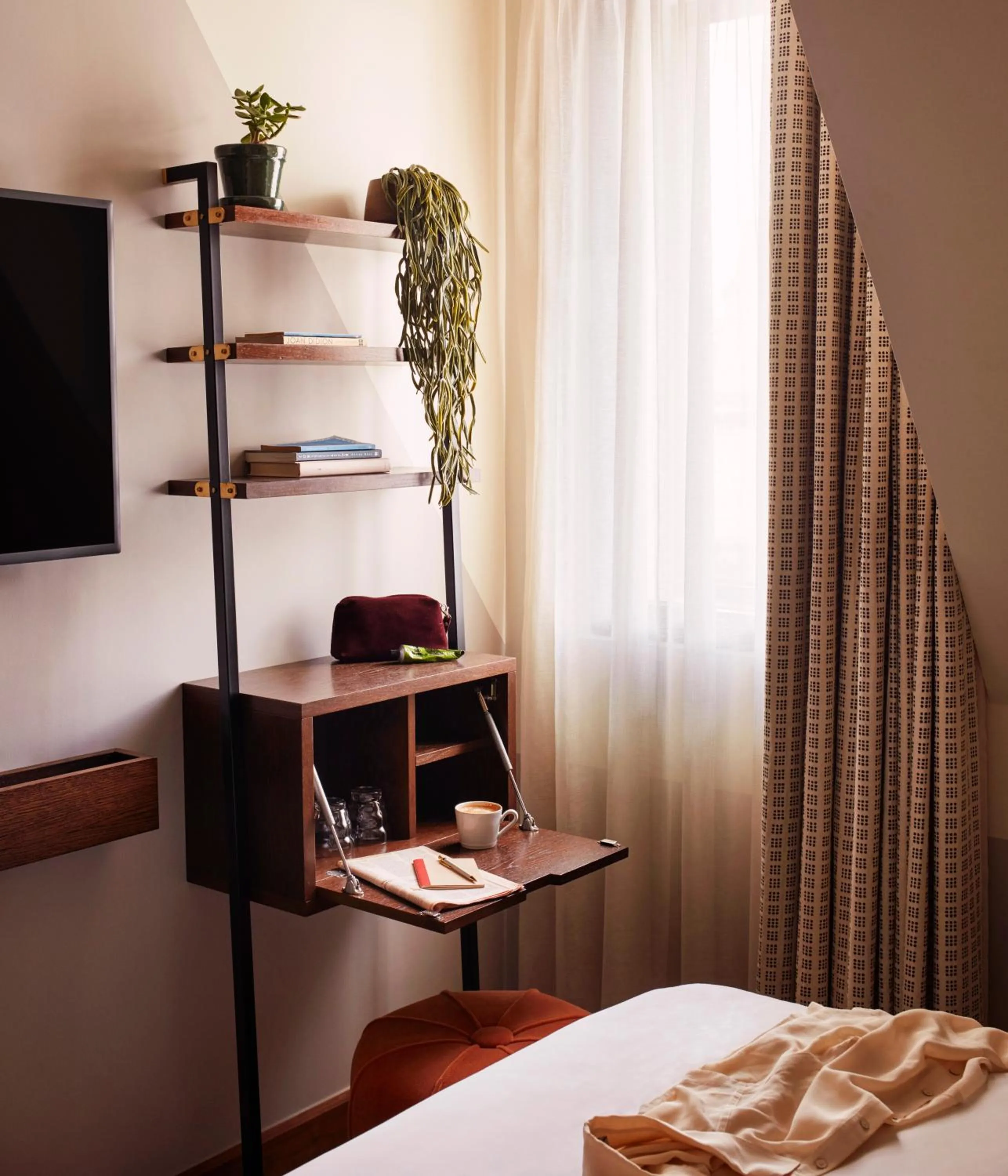 Bedroom, Bed in The Hoxton, Holborn