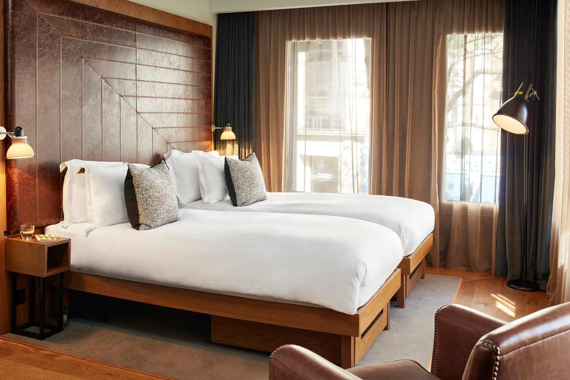 Bedroom, Bed in The Hoxton, Holborn