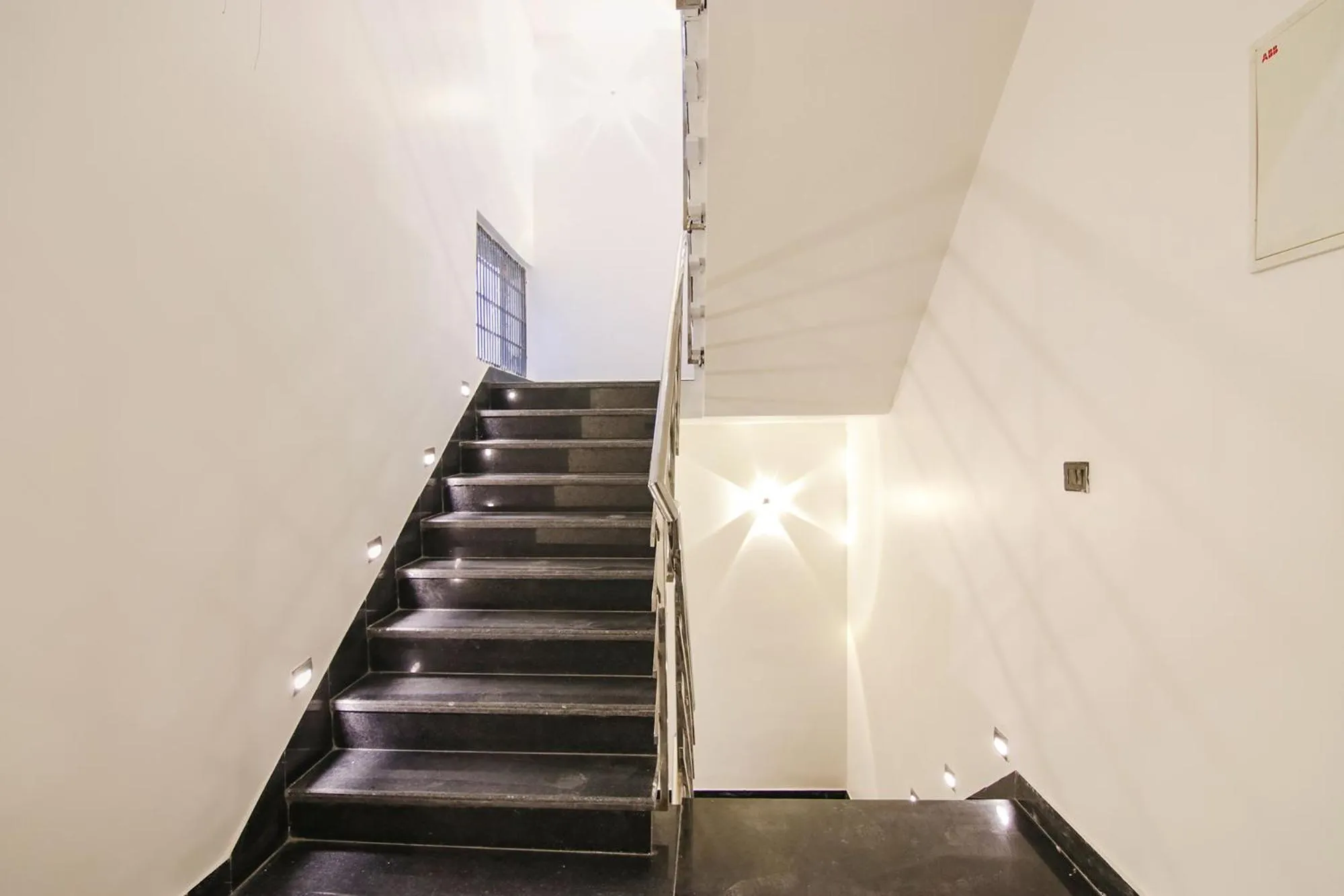 Lobby or reception in Hotel Sky Suites - Karkardooma