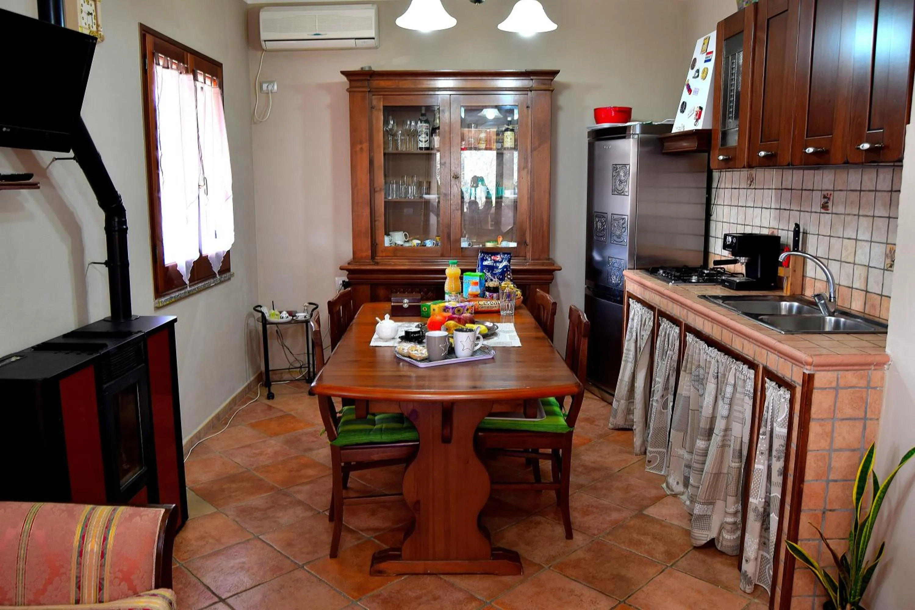 Communal lounge/ TV room in Mi casa es tu casa 79