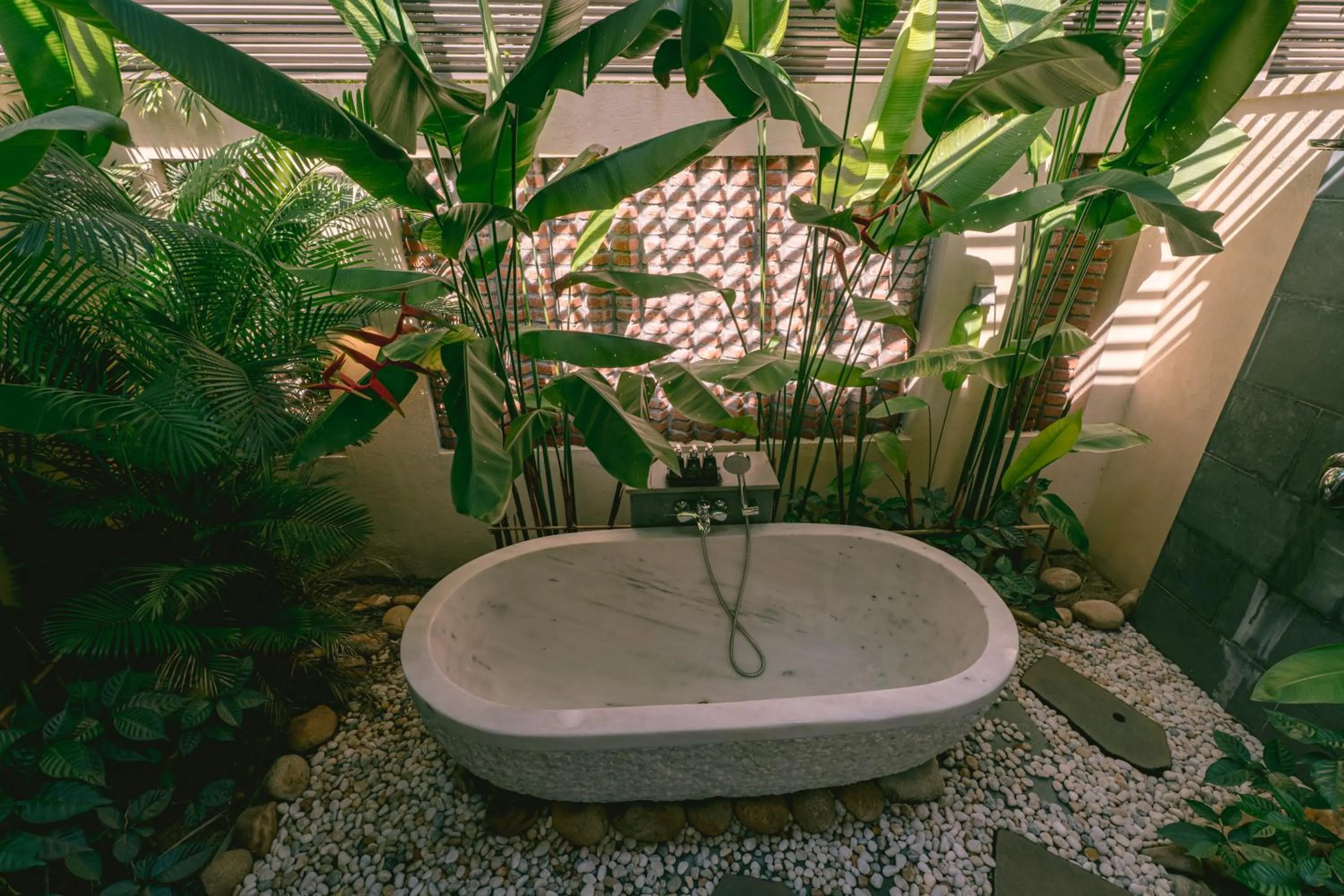Bathroom in Sứ Retreat Hoi An - Riverfront Resort