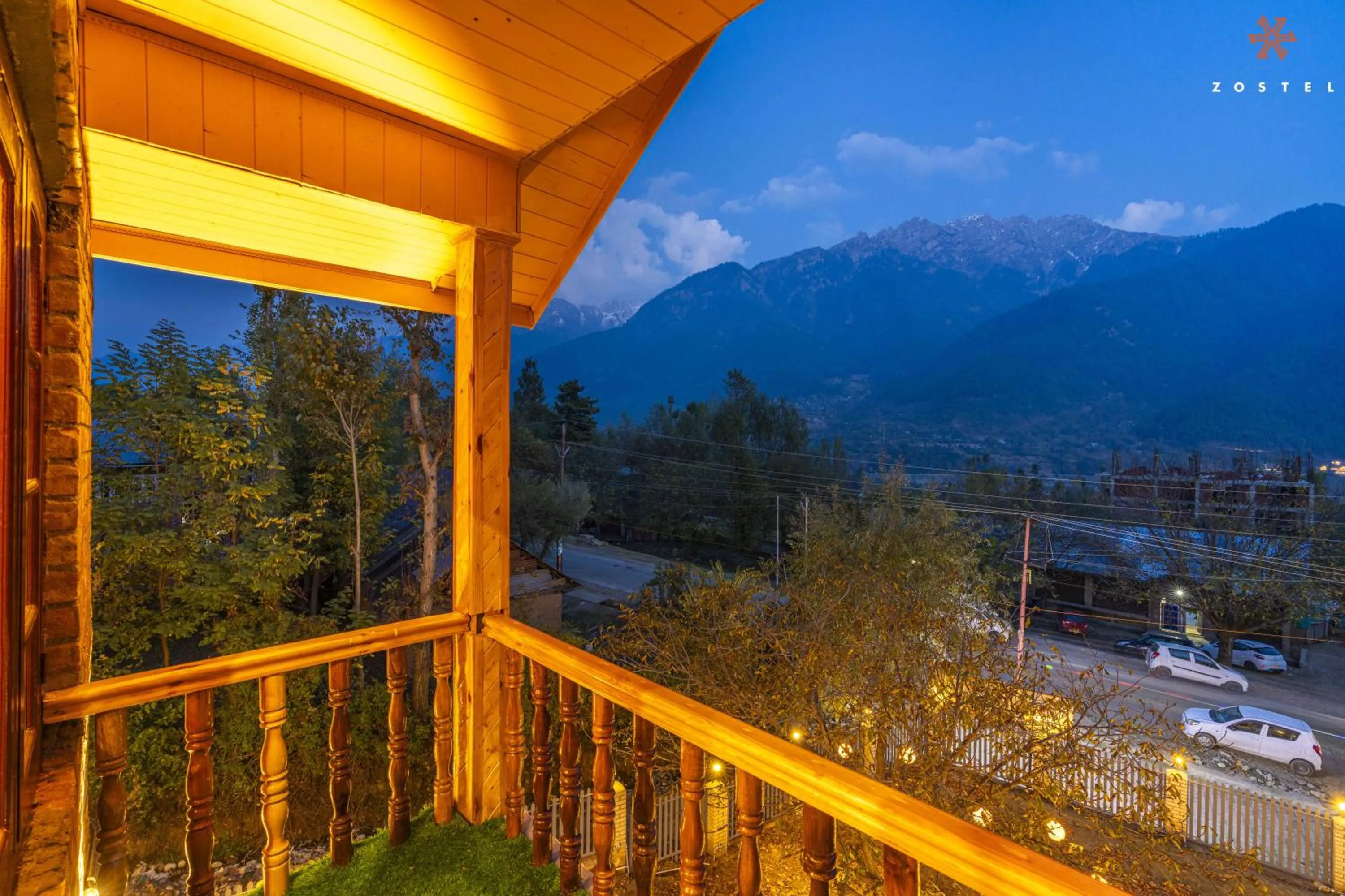 Night in Zostel Pahalgam