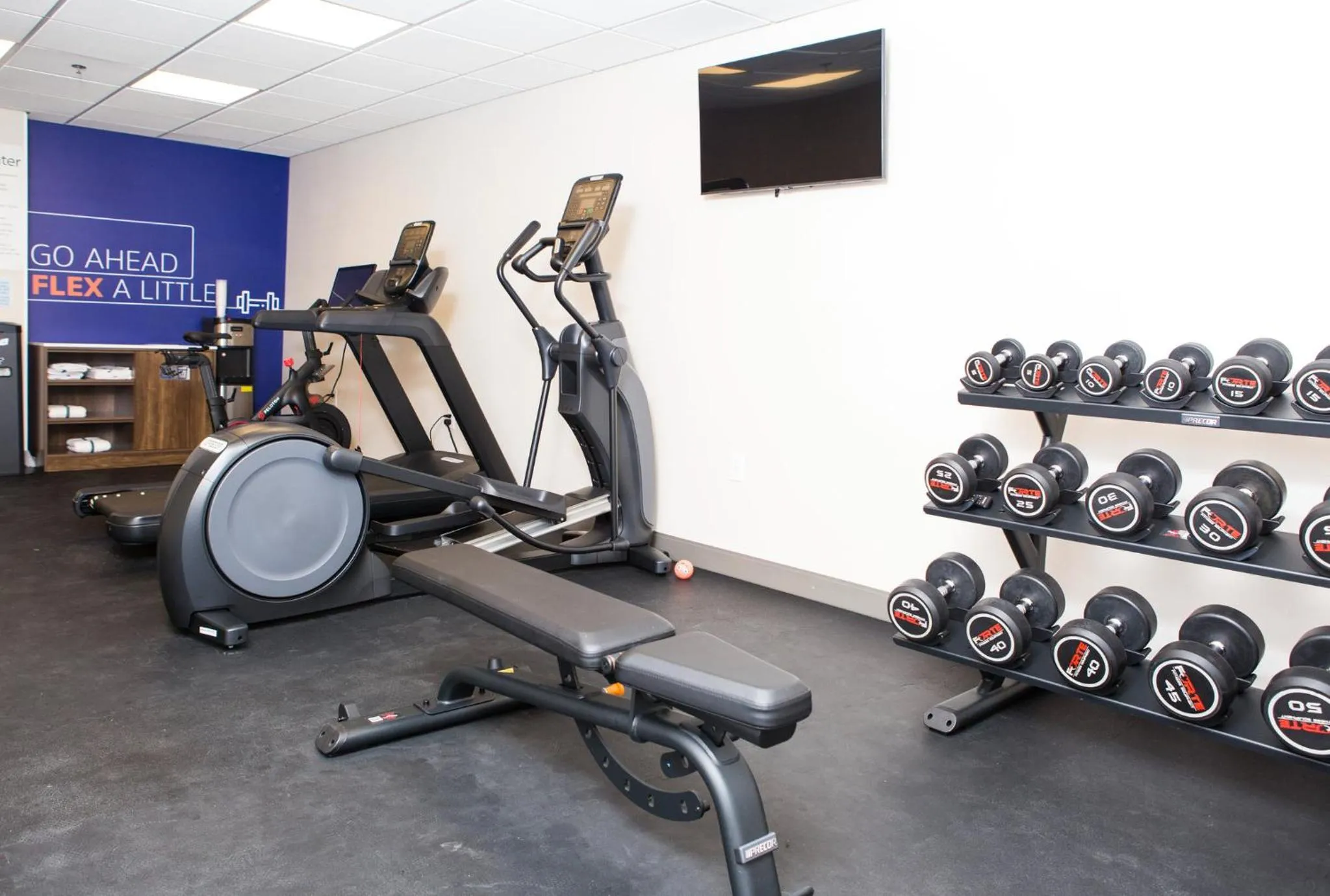 Fitness centre/facilities in Holiday Inn Express & Suites Prince Albert - South by IHG