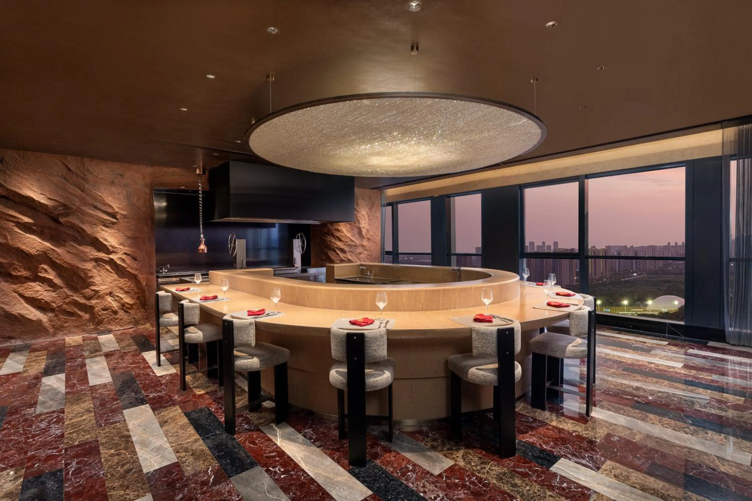 Restaurant/places to eat in InterContinental Wuxi Taihu New City by IHG