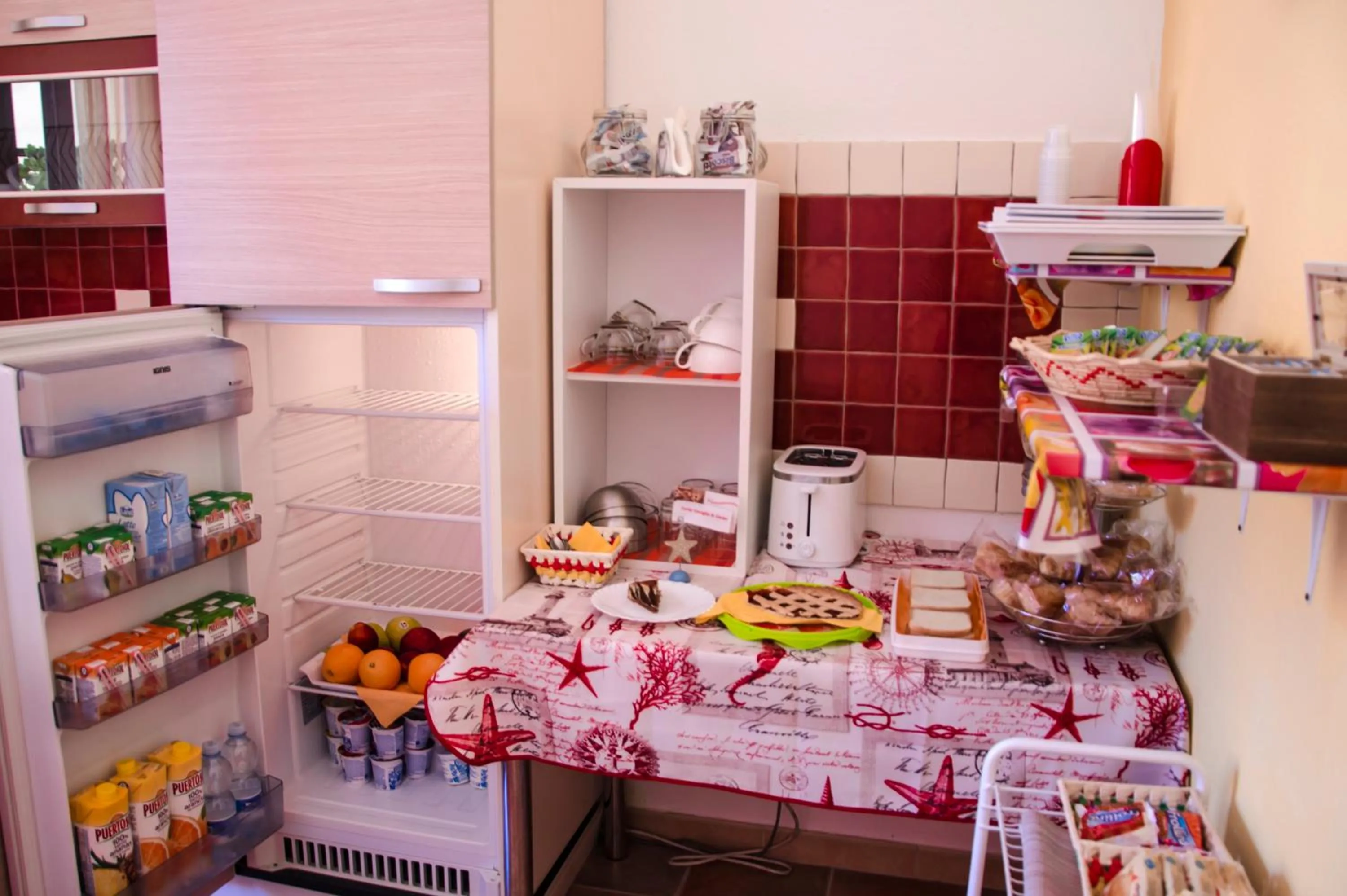 Communal kitchen in B&B Nonna Sini