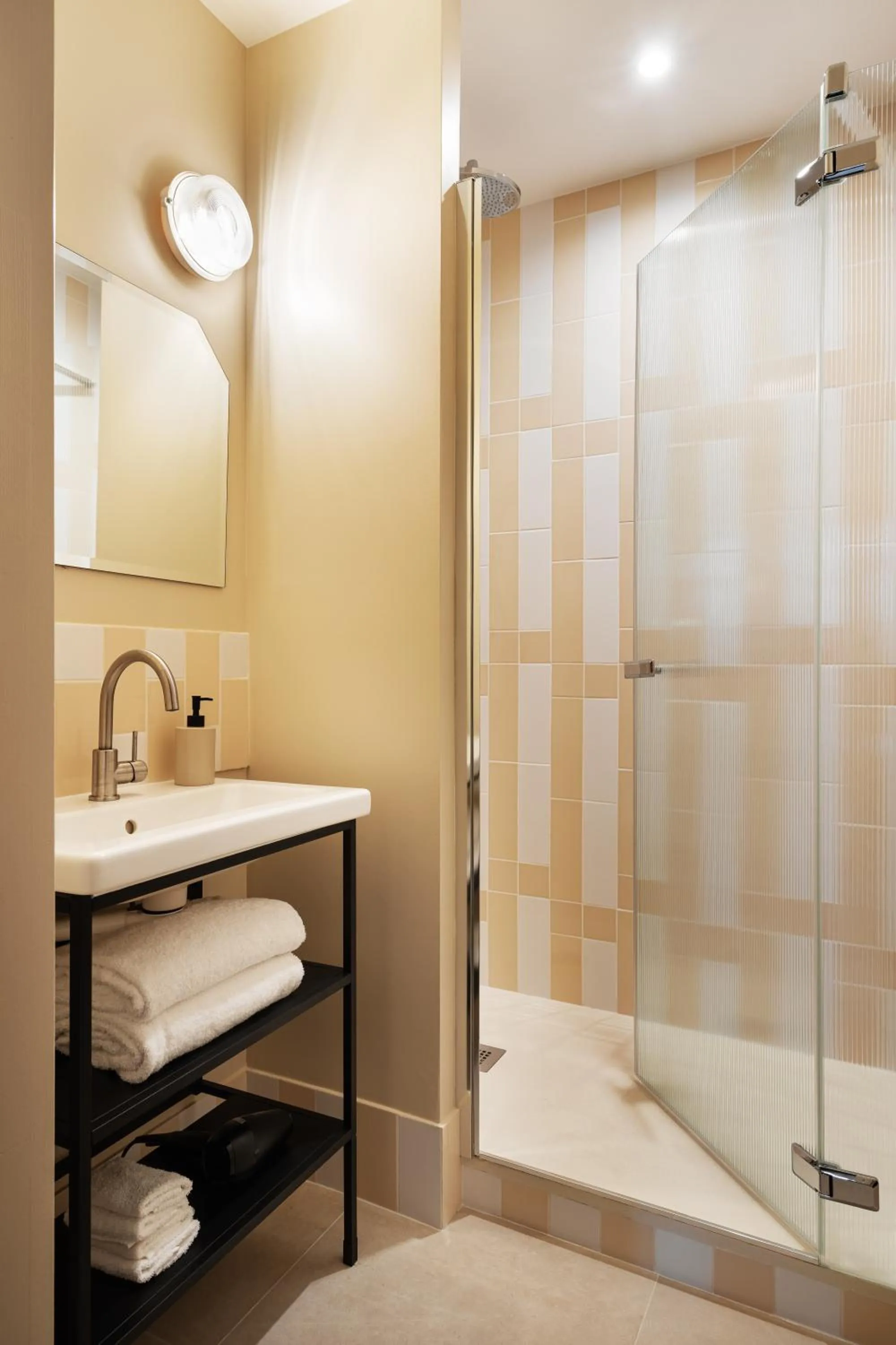 Bathroom in Edgar Suites Lille - Faidherbe