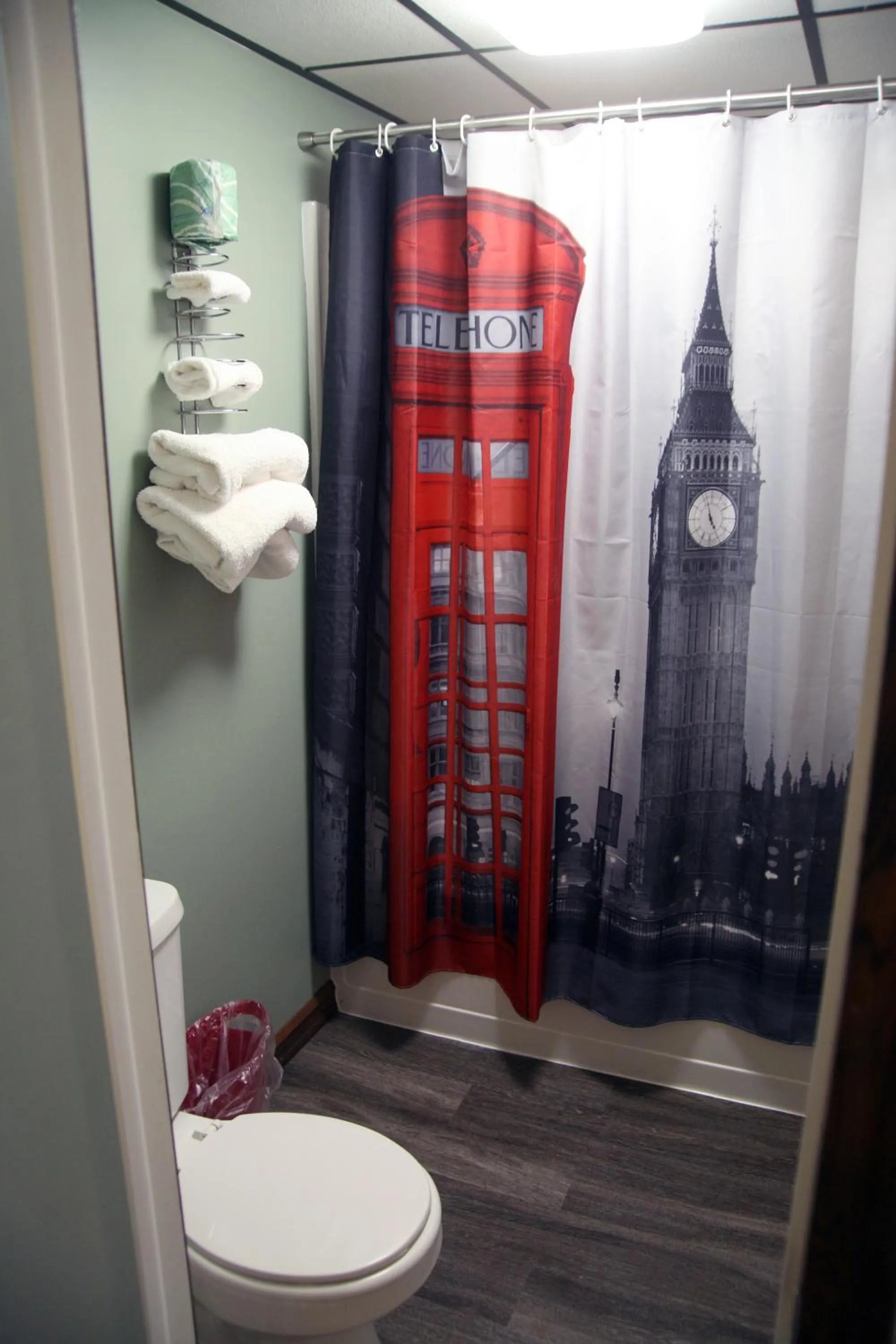 Toilet in South T Motel