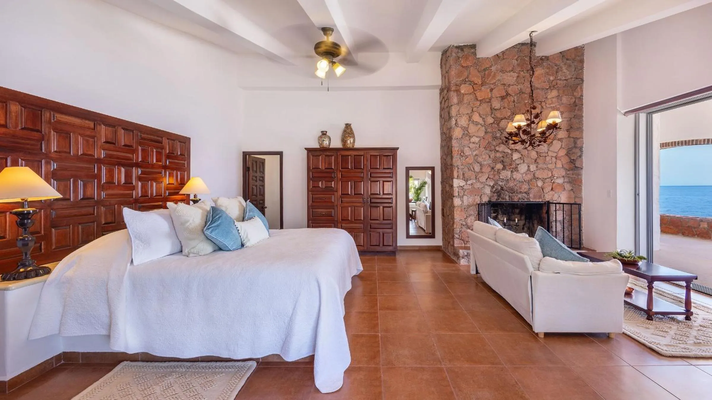 Bed in Rancho Las Cruces