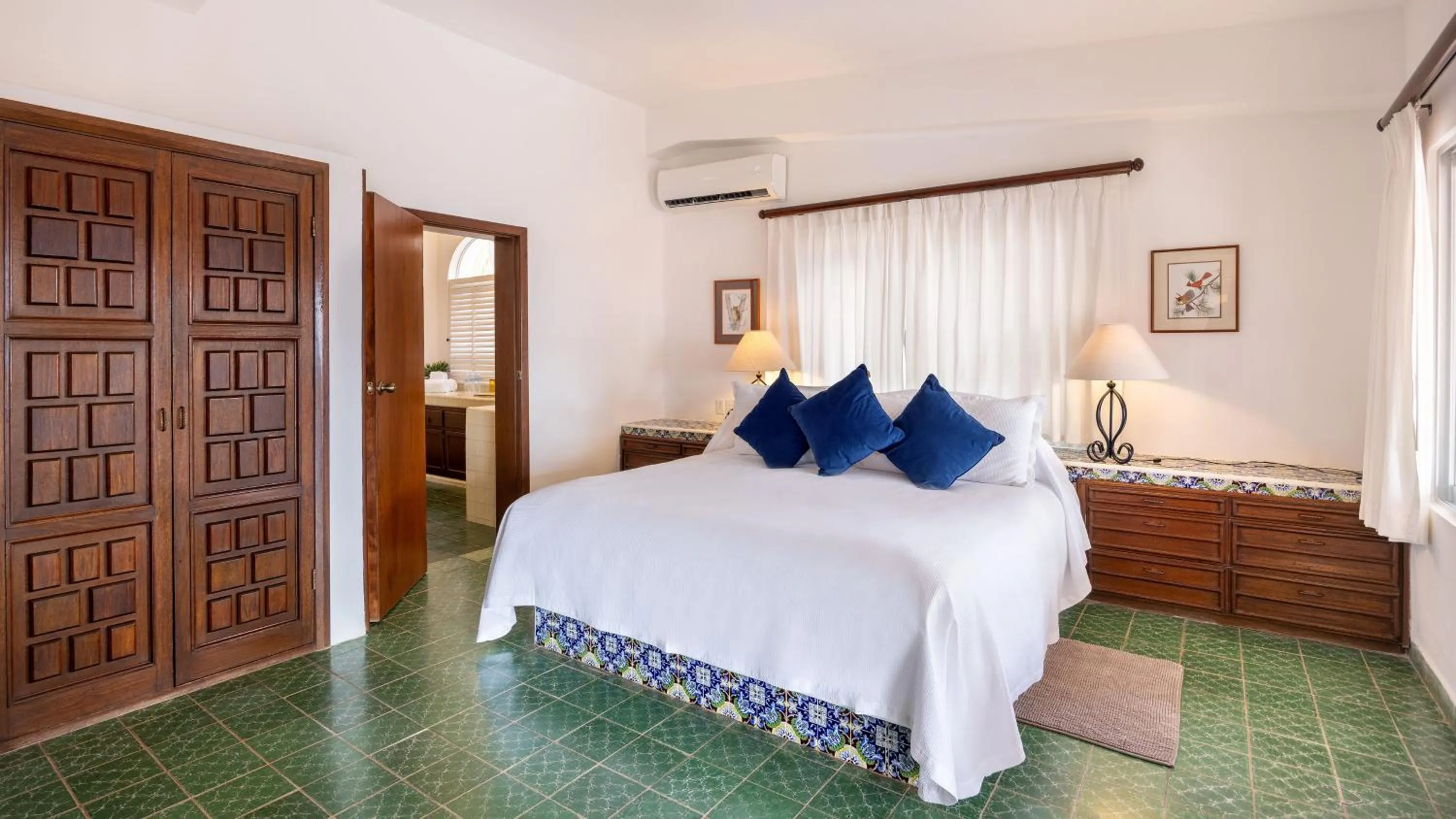 Bed in Rancho Las Cruces