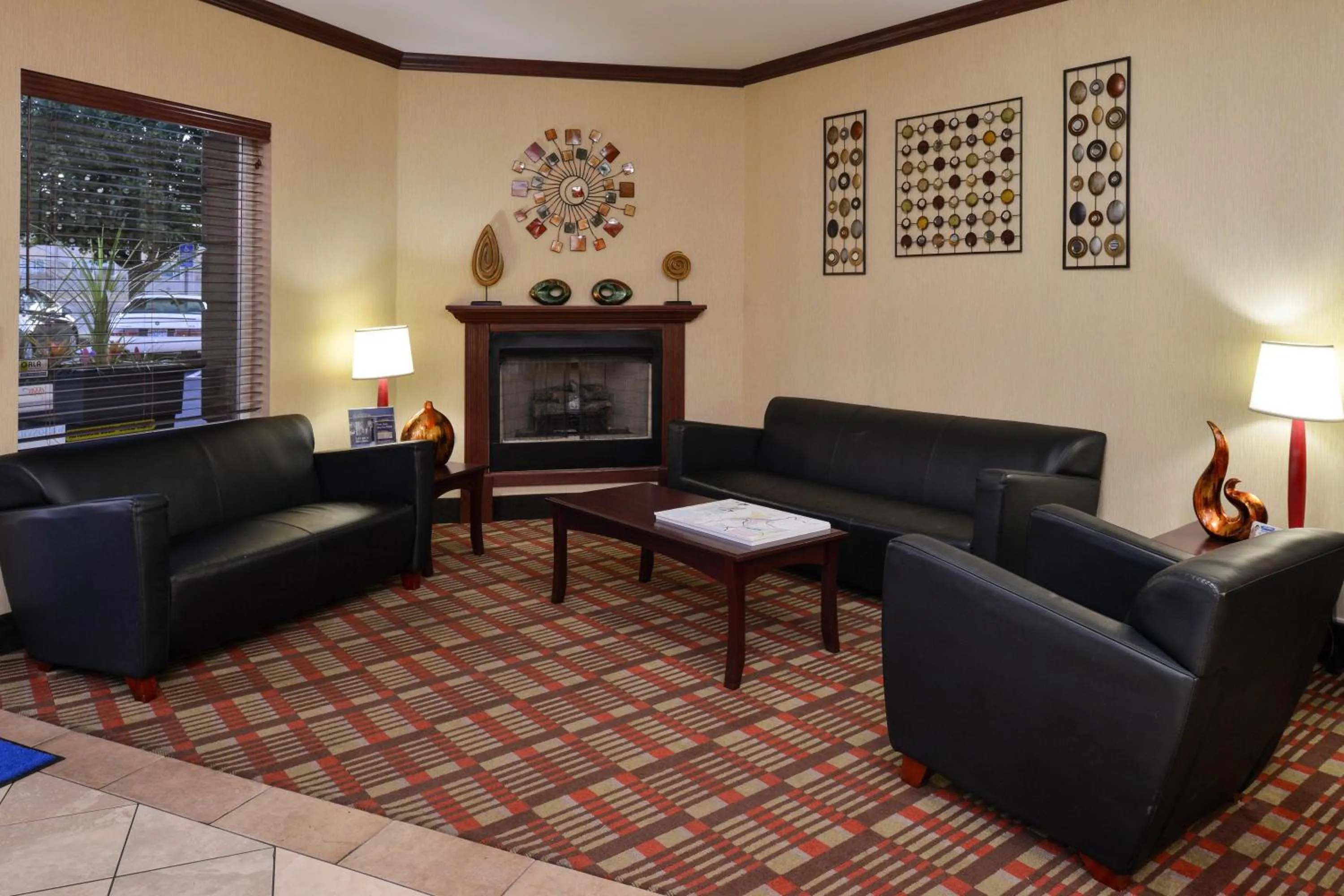 Lobby or reception in Best Western Wilsonville Inn & Suites