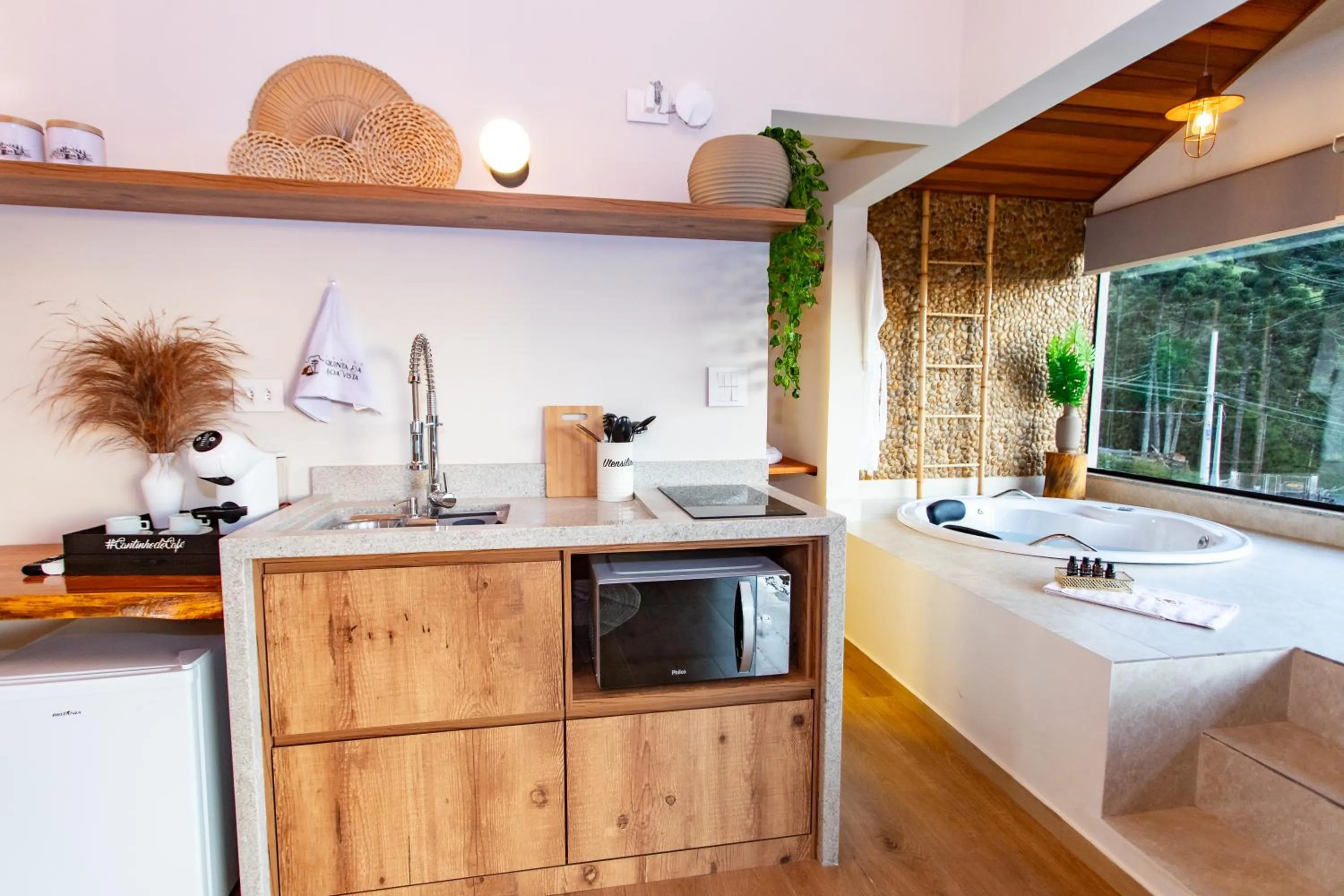 Hot Tub in Chalés Quinta da Boa Vista