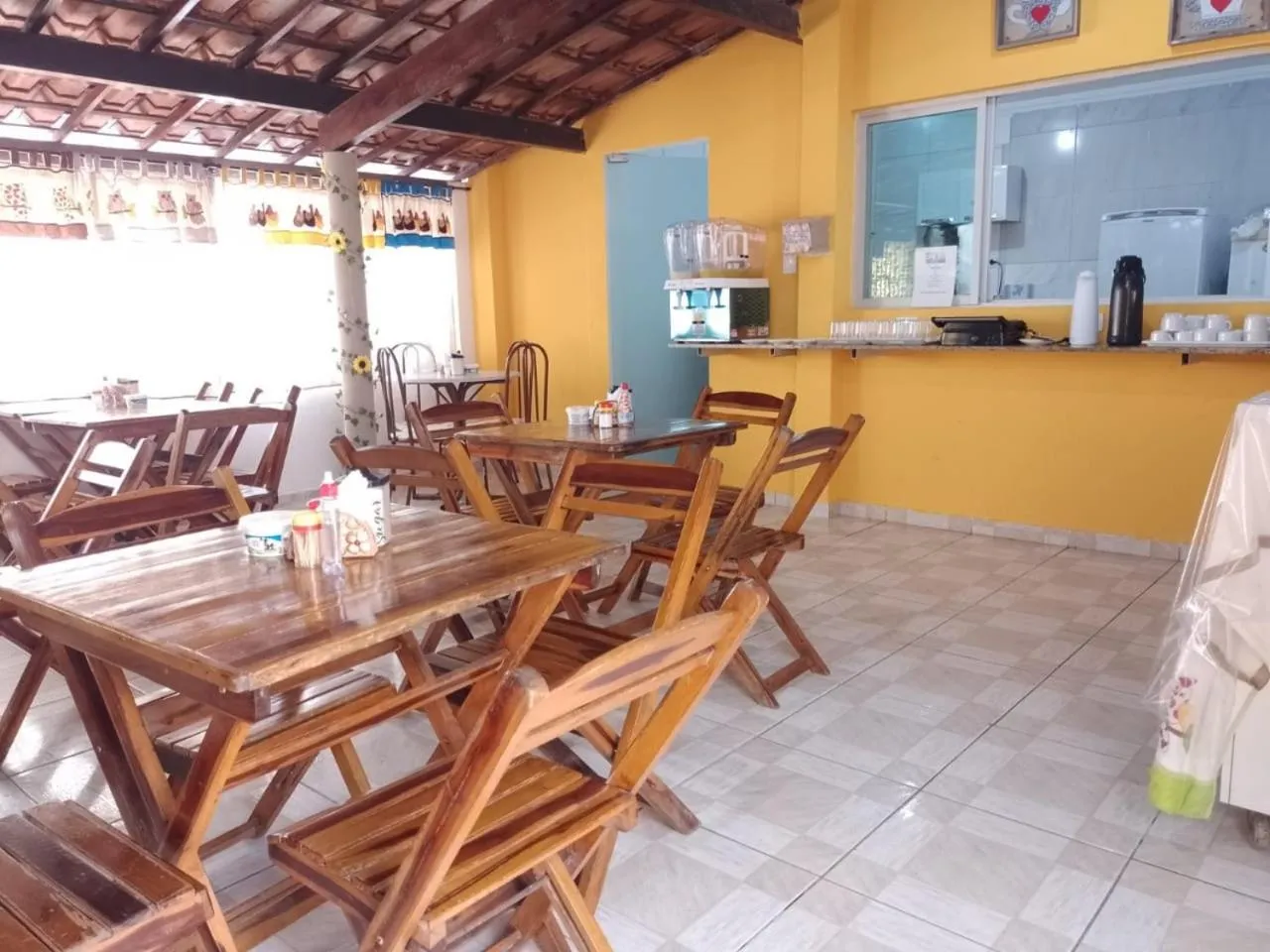 Dining area in Suítes São Francisco