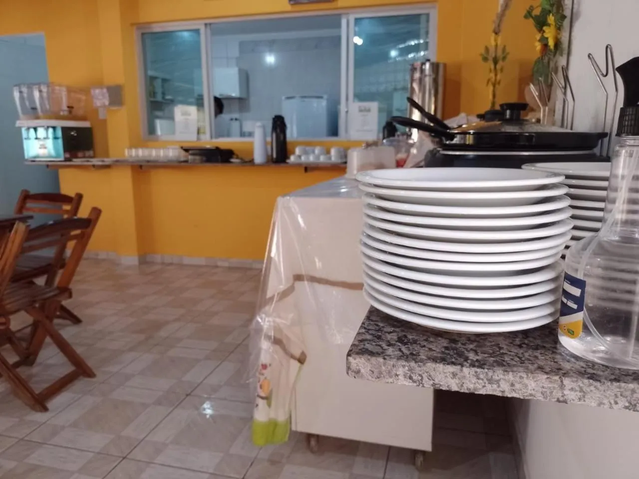 Restaurant/places to eat in Suítes São Francisco