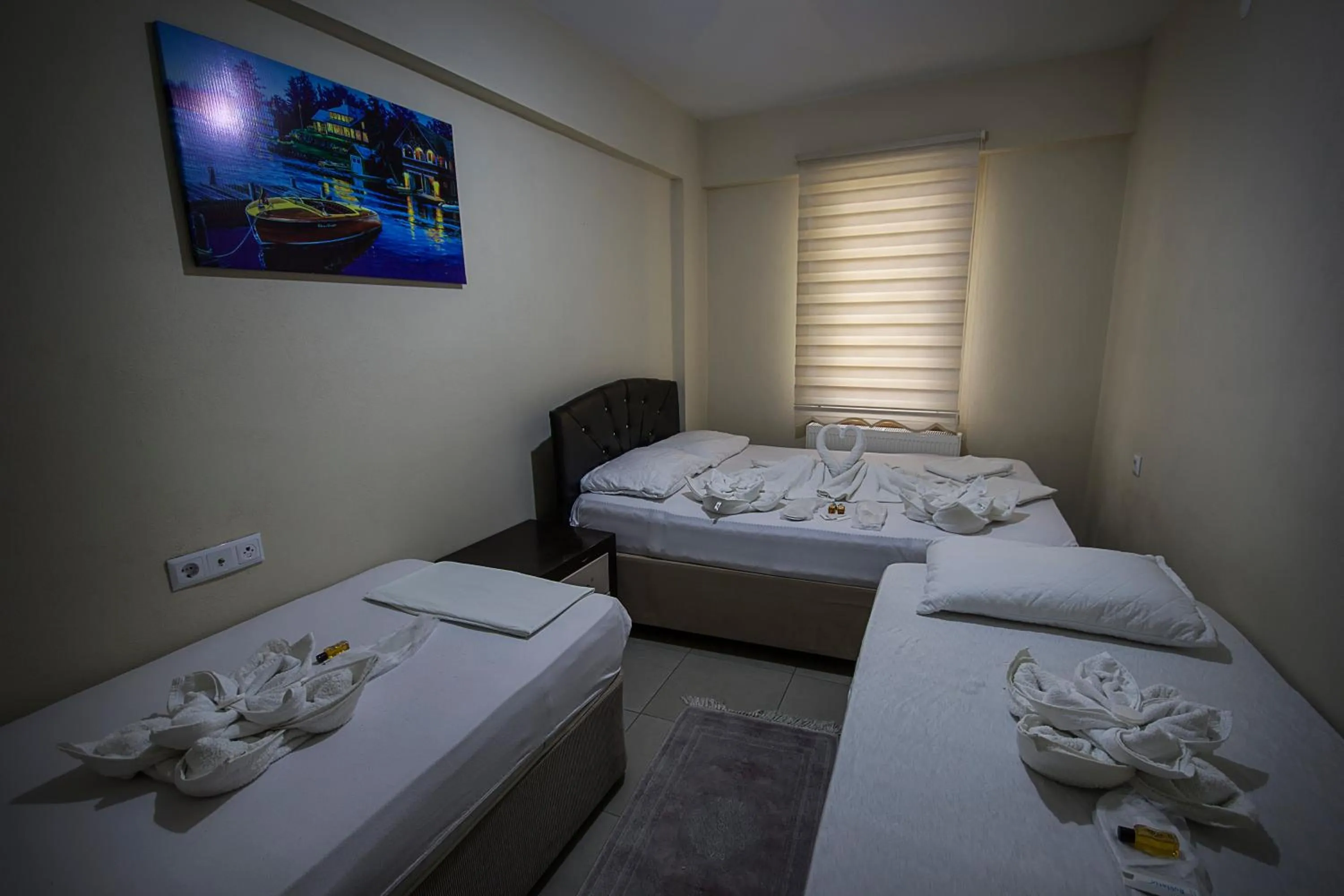 Photo of the whole room in 22 OTEL