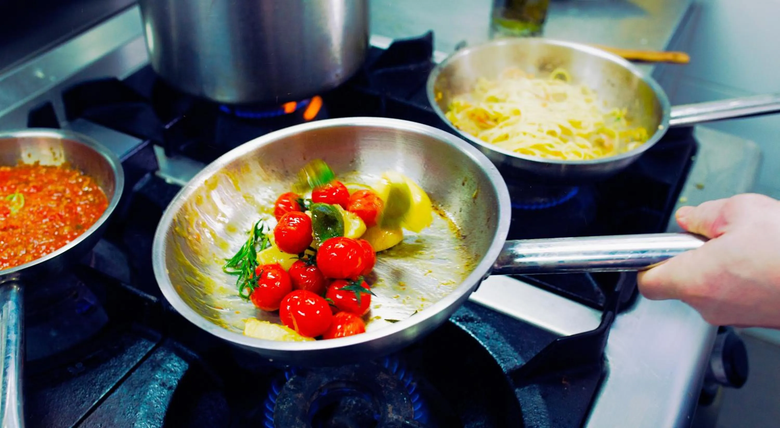 Restaurant/places to eat in Lemon Resort Spa