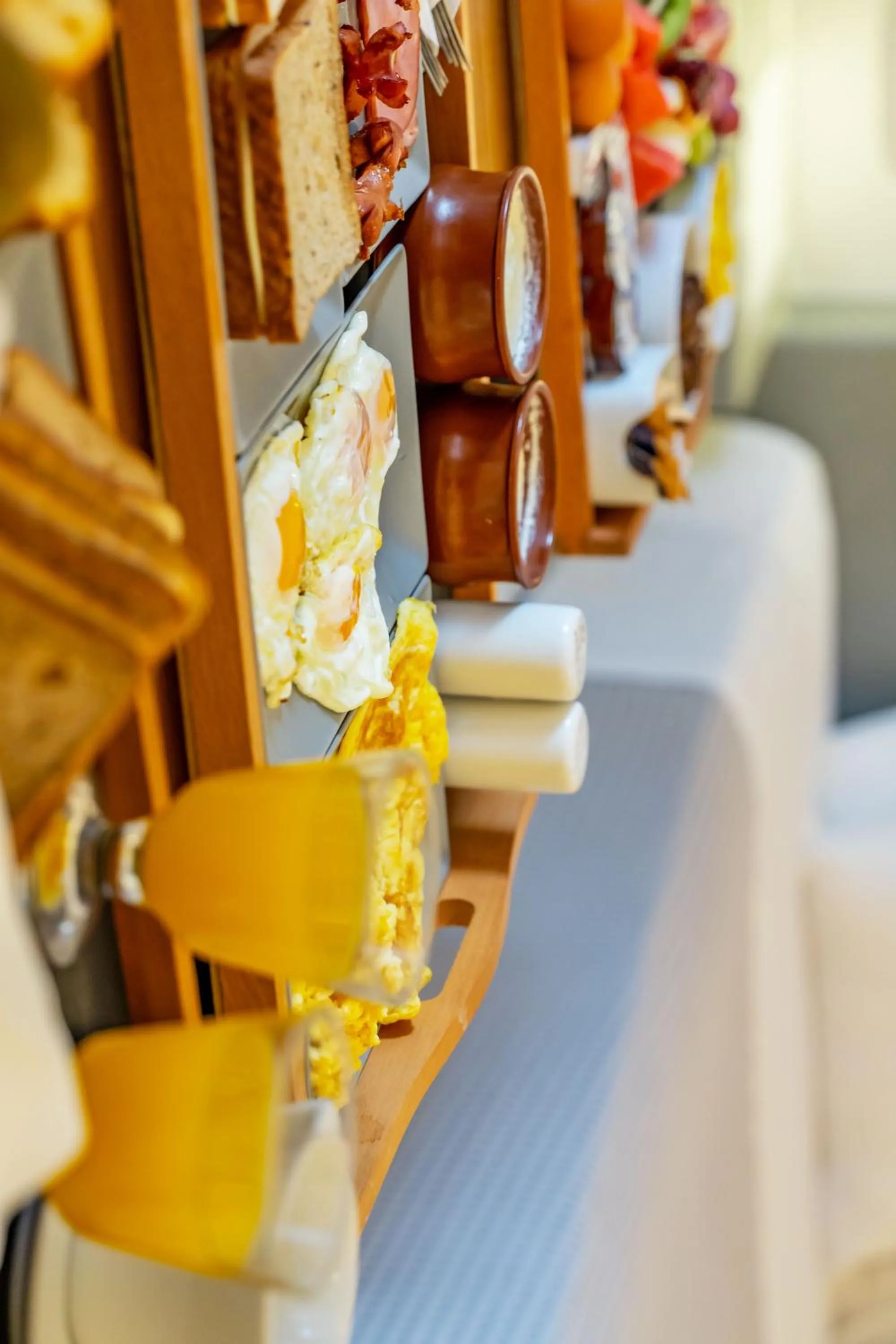 Breakfast in Central Fira Suites