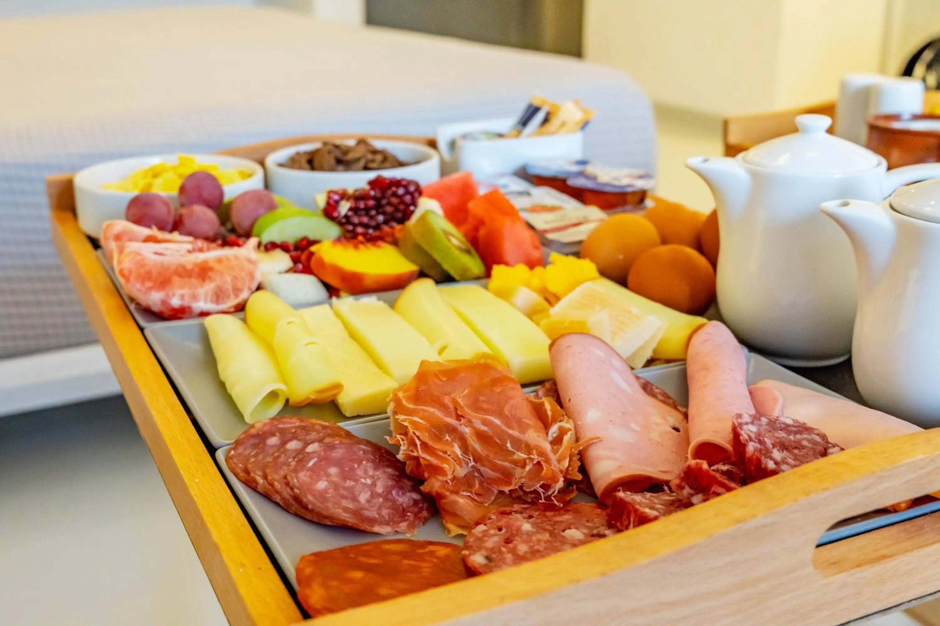 Breakfast in Central Fira Suites