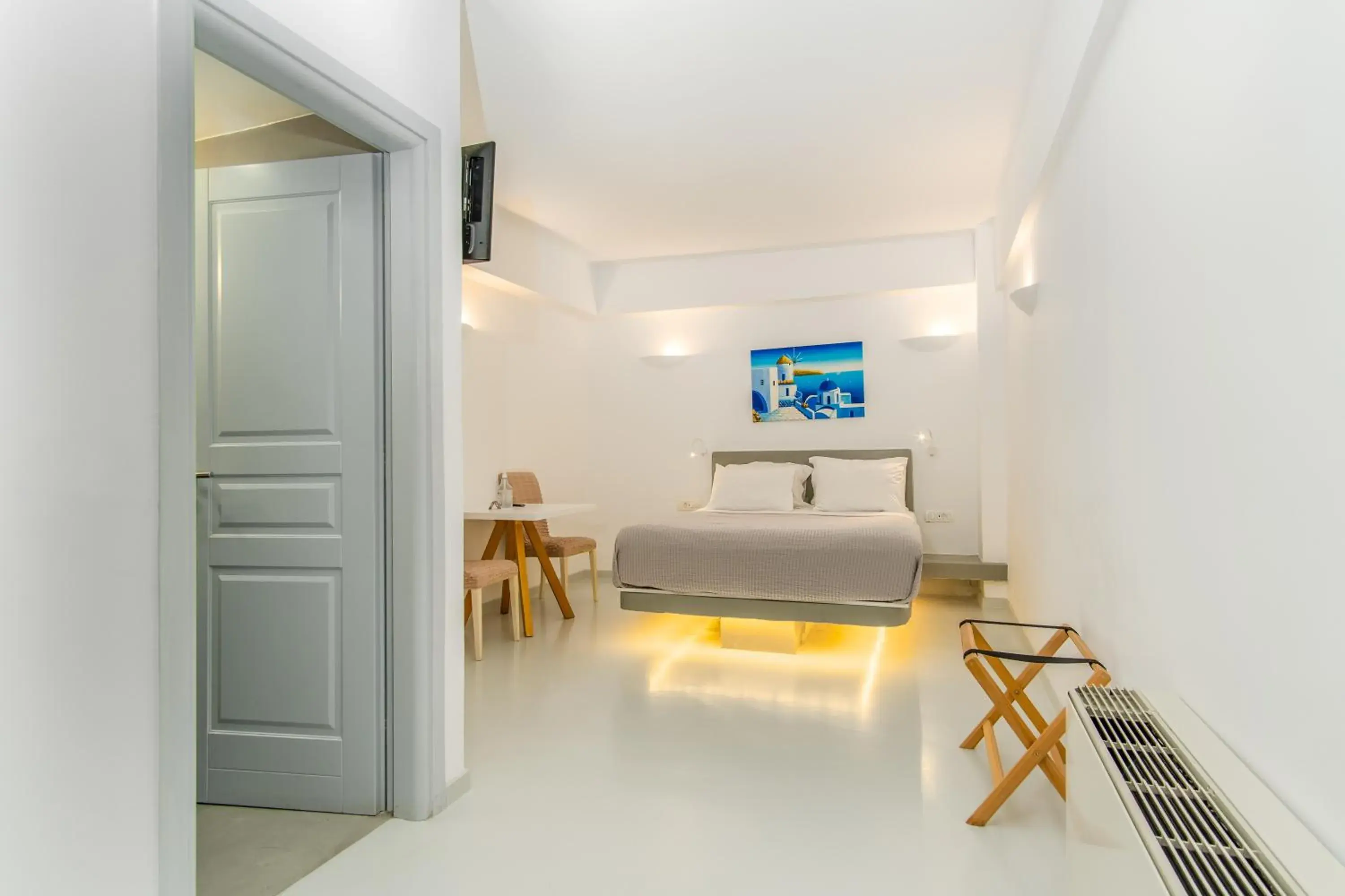 Standard Room in Central Fira Suites Standard Room in Central Fira Suites