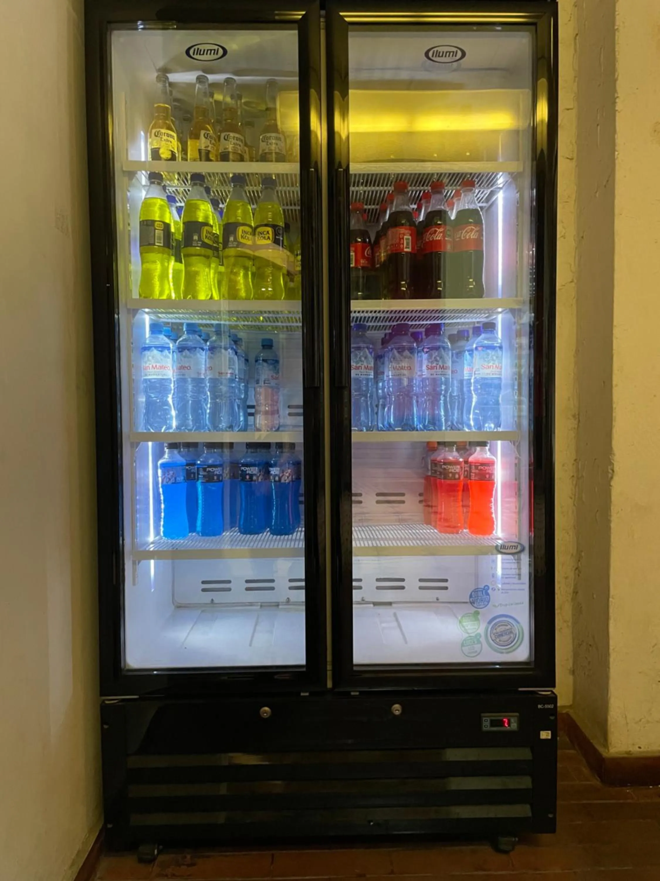 Drinks in Holiday Suites