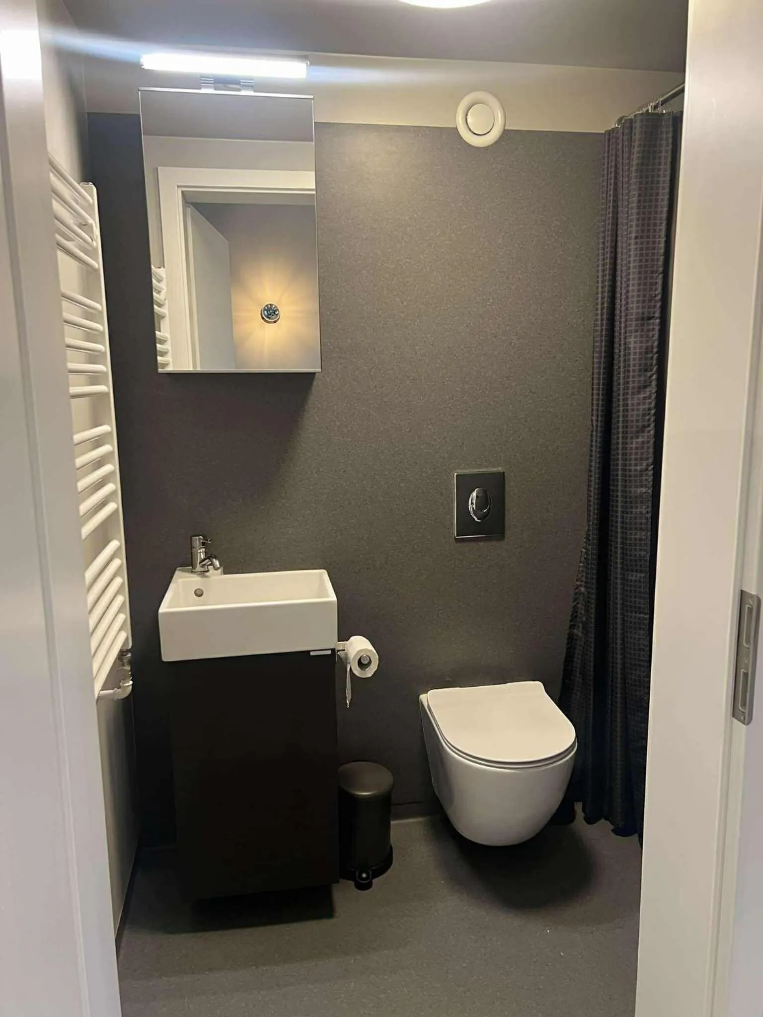 Ray of Sunshine Hafnargata