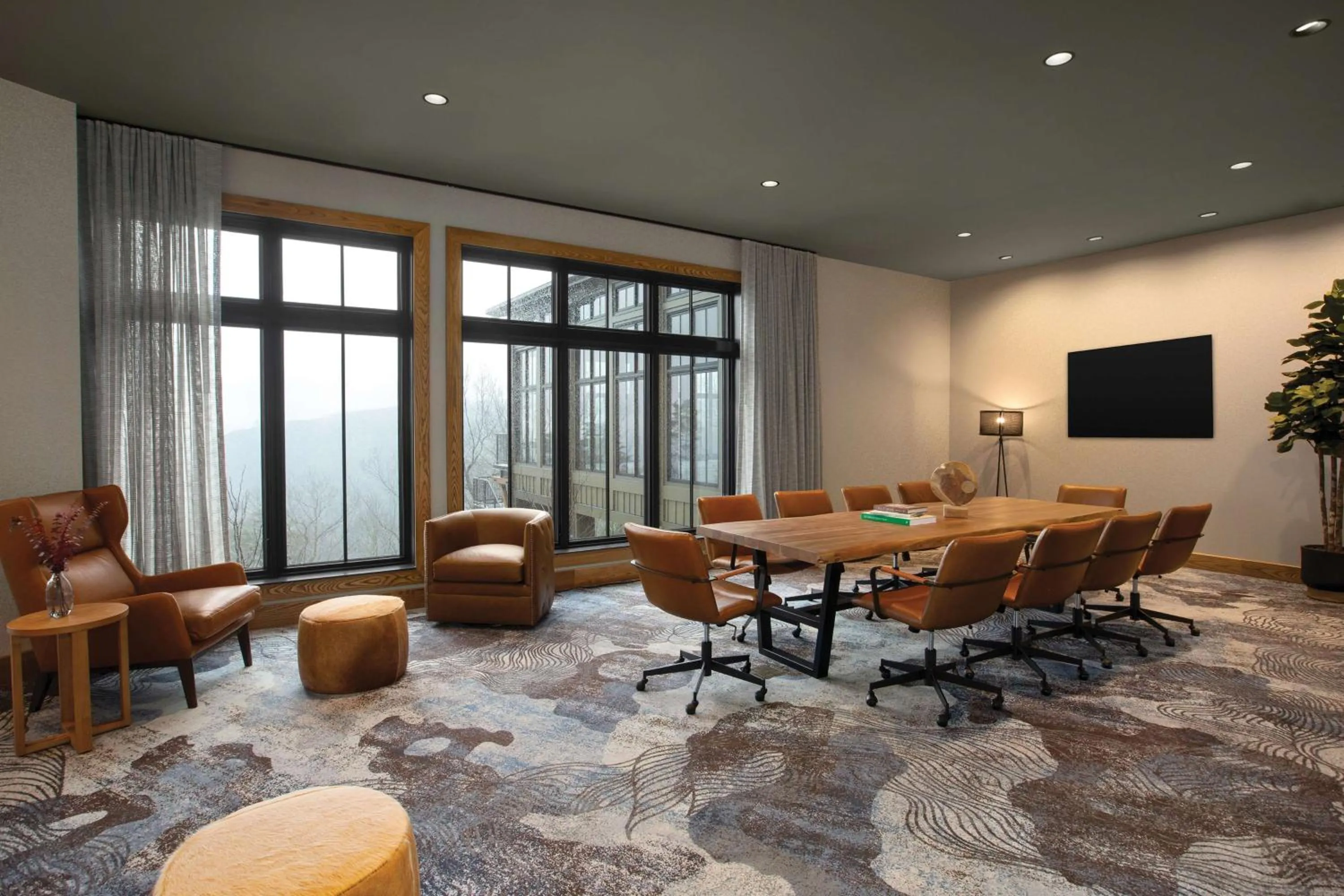 Meeting/conference room in Cloudland at McLemore Resort Lookout Mountain, Curio by Hilton