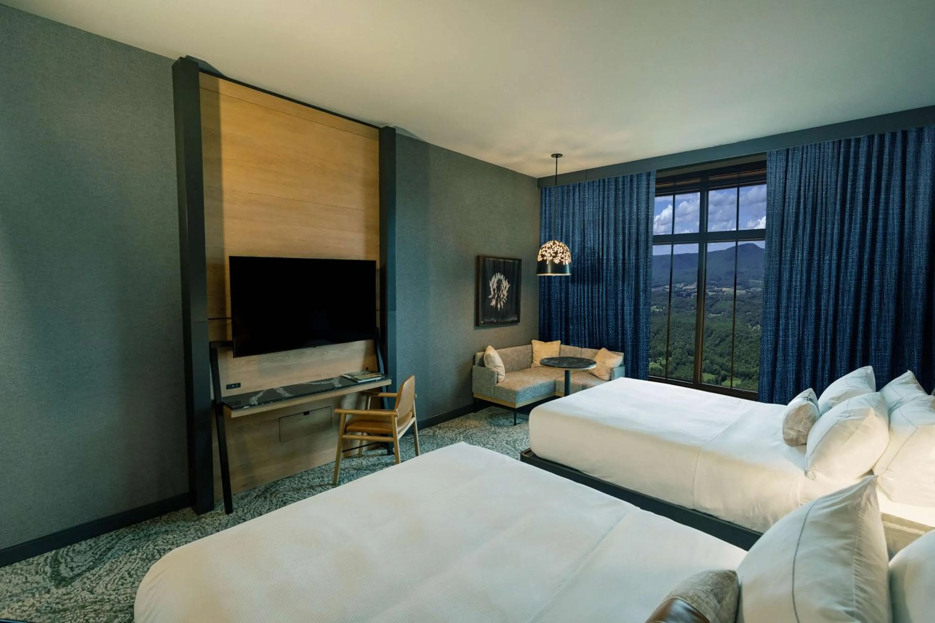 Bed in Cloudland at McLemore Resort Lookout Mountain, Curio by Hilton