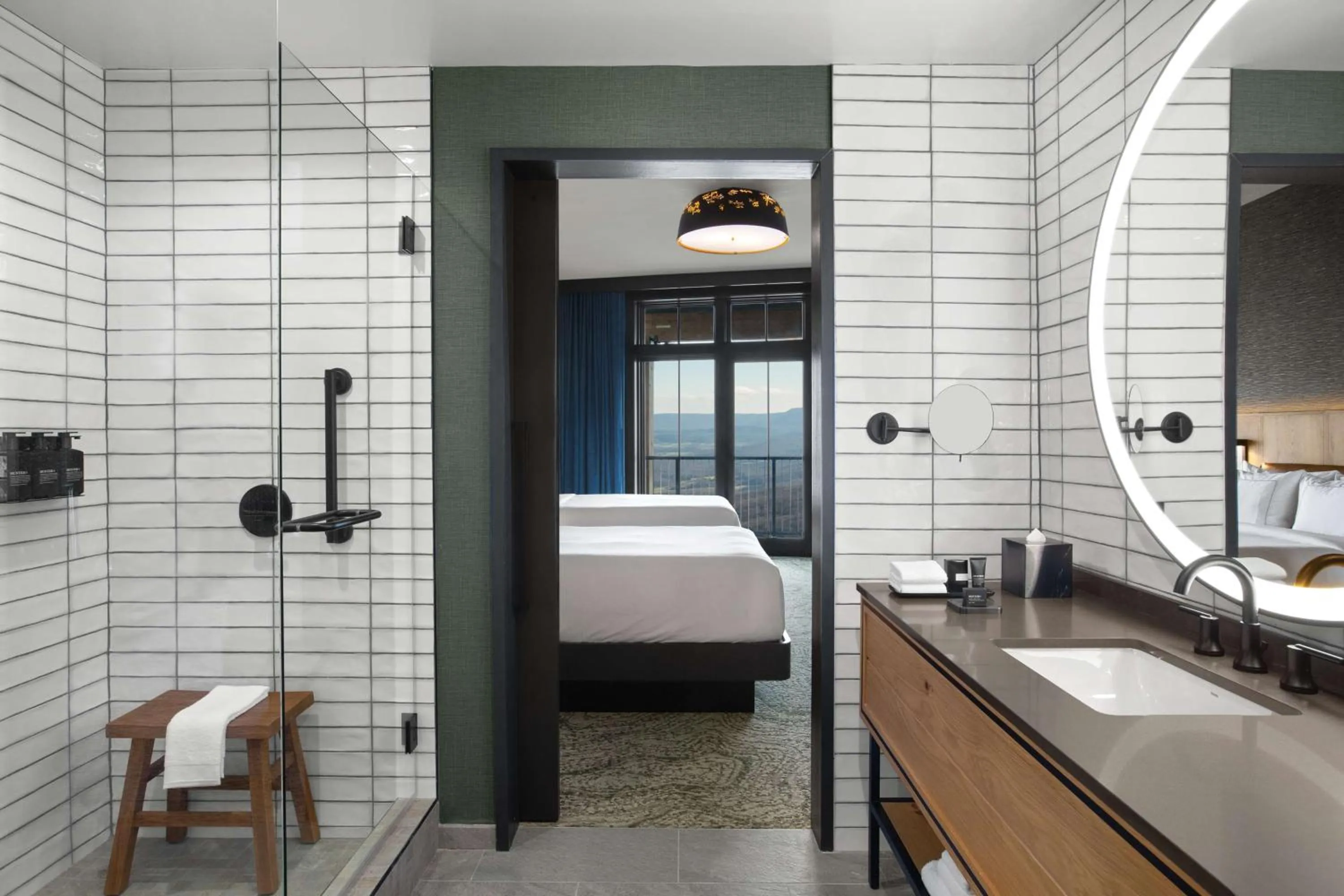 Photo of the whole room, Bed in Cloudland at McLemore Resort Lookout Mountain, Curio by Hilton