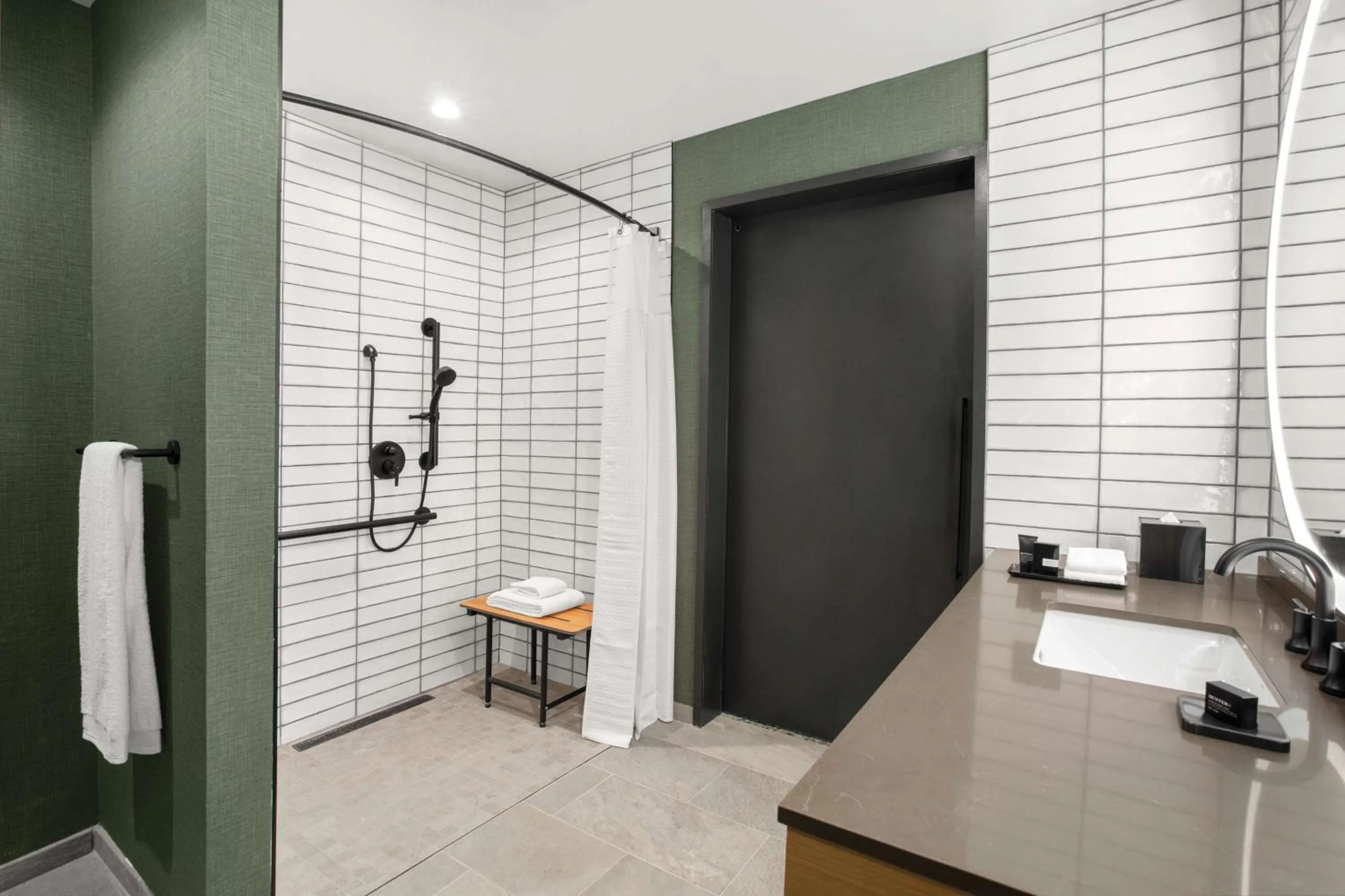 Photo of the whole room in Cloudland at McLemore Resort Lookout Mountain, Curio by Hilton