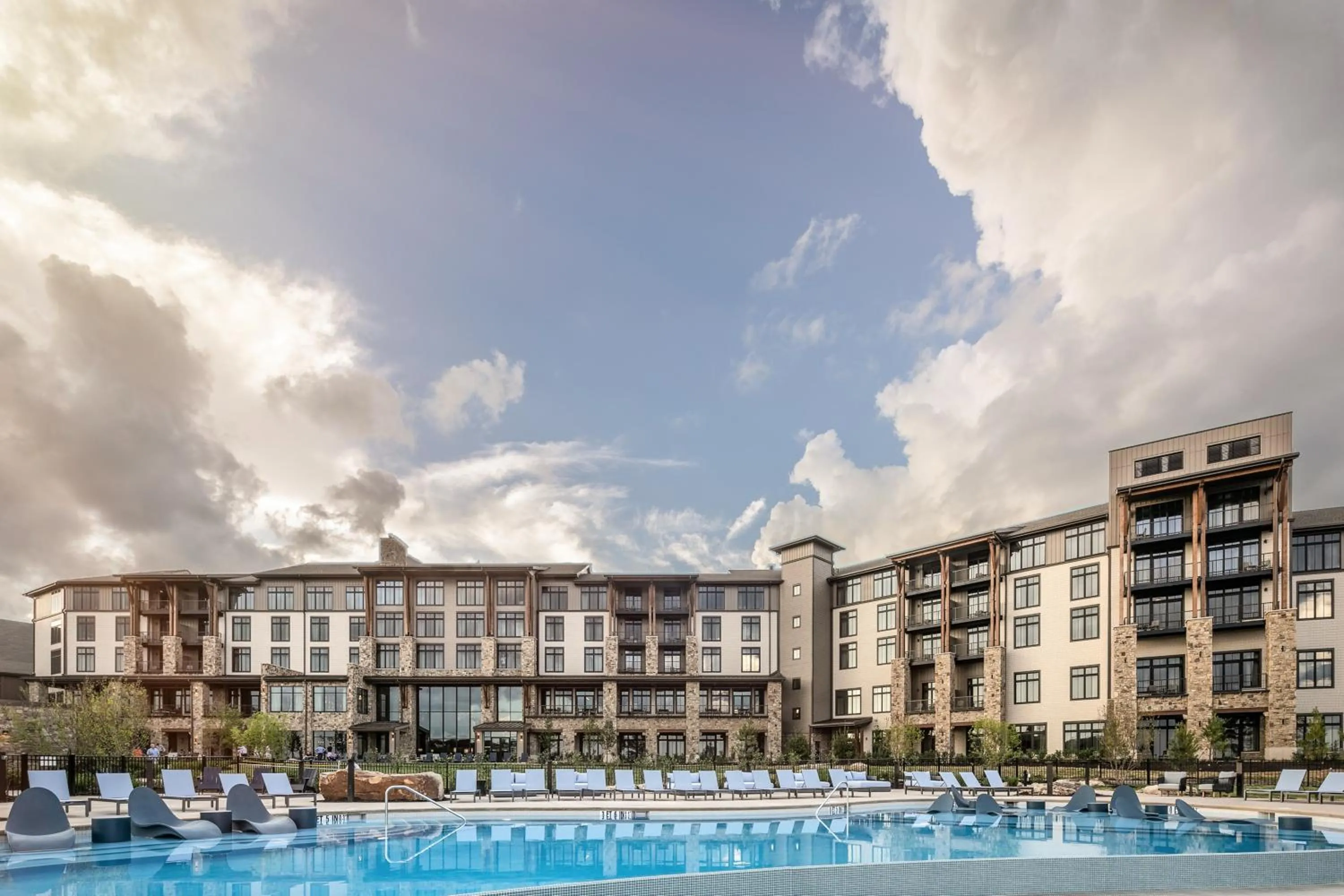 Swimming pool in Cloudland at McLemore Resort Lookout Mountain, Curio by Hilton