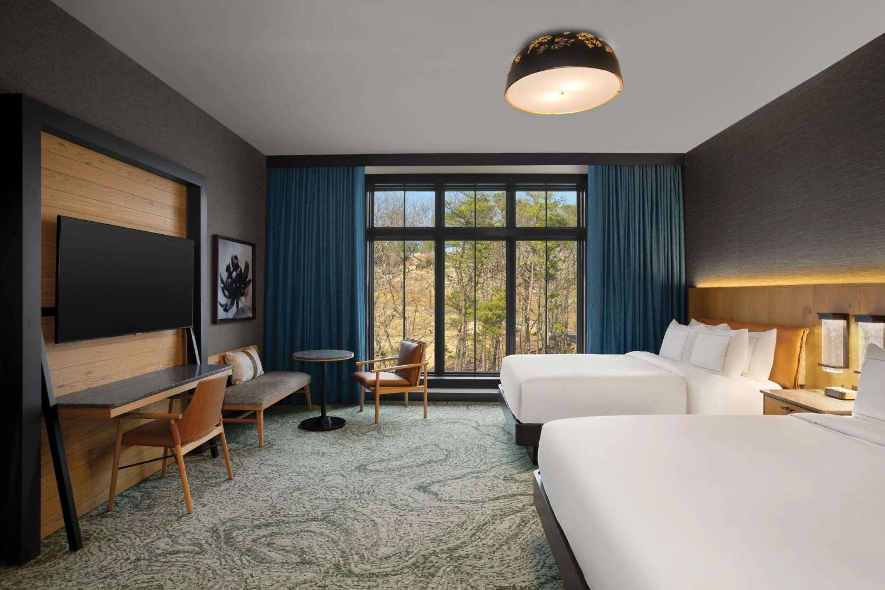 Photo of the whole room, Bed in Cloudland at McLemore Resort Lookout Mountain, Curio by Hilton