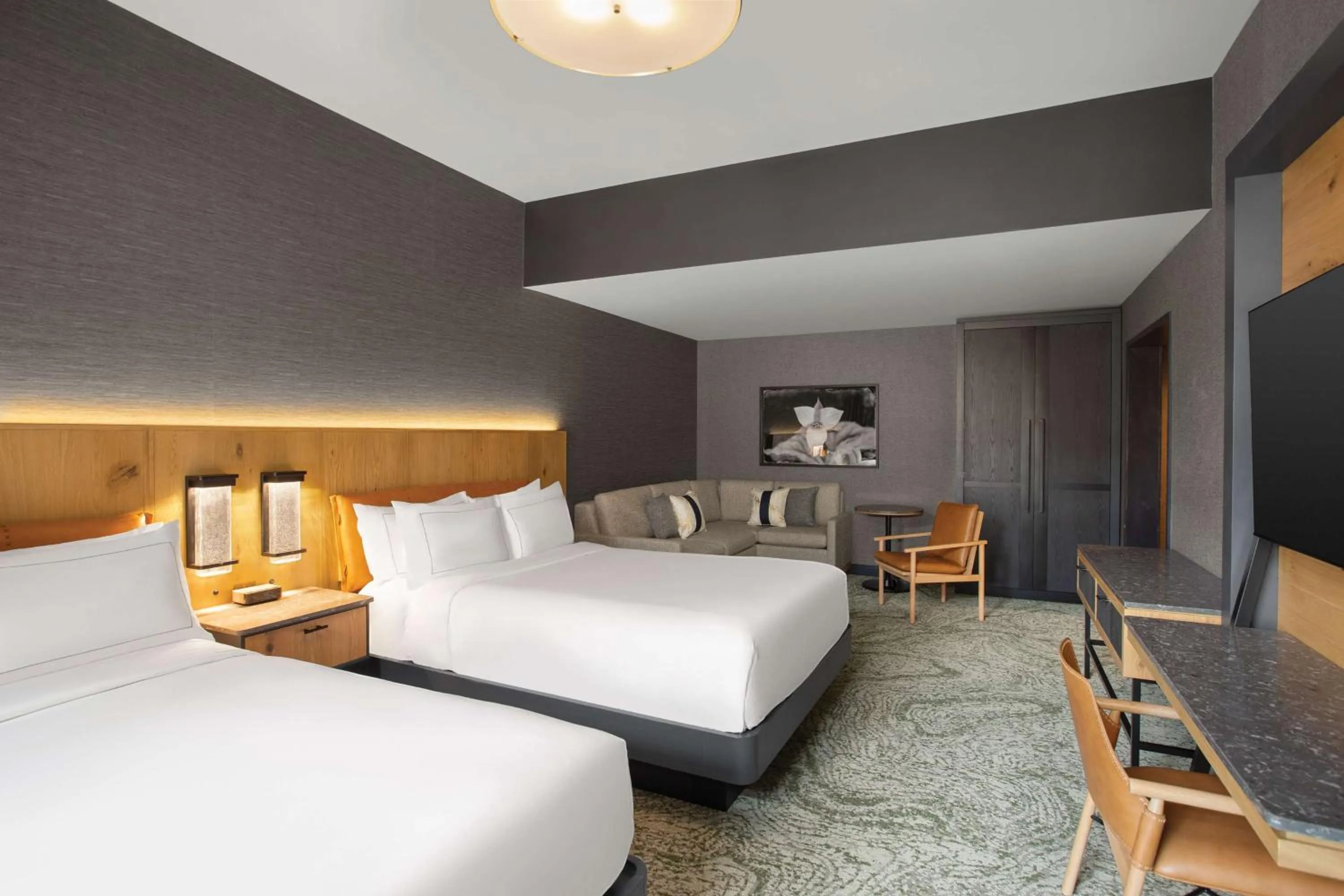 Bed in Cloudland at McLemore Resort Lookout Mountain, Curio by Hilton