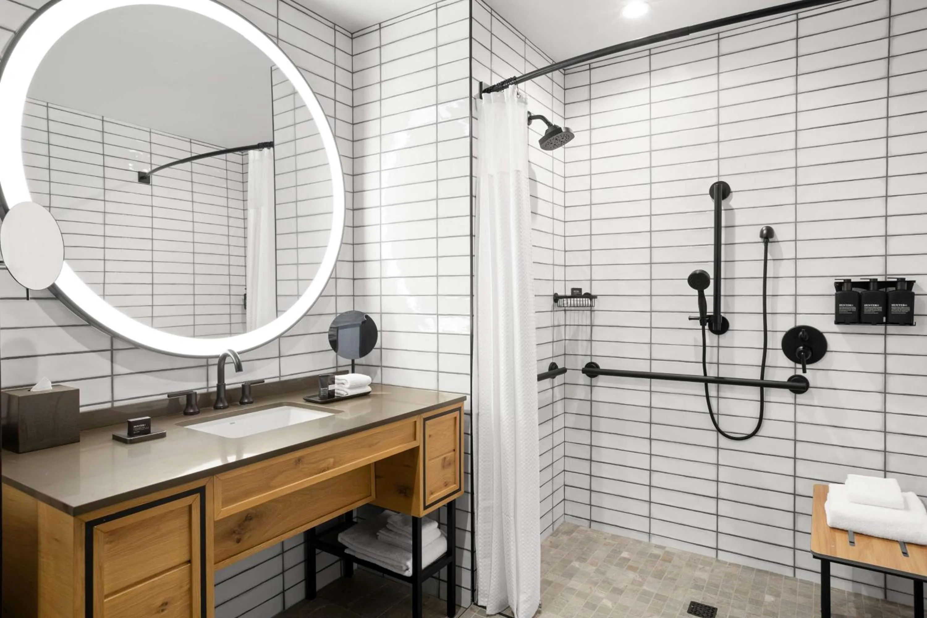 Photo of the whole room in Cloudland at McLemore Resort Lookout Mountain, Curio by Hilton