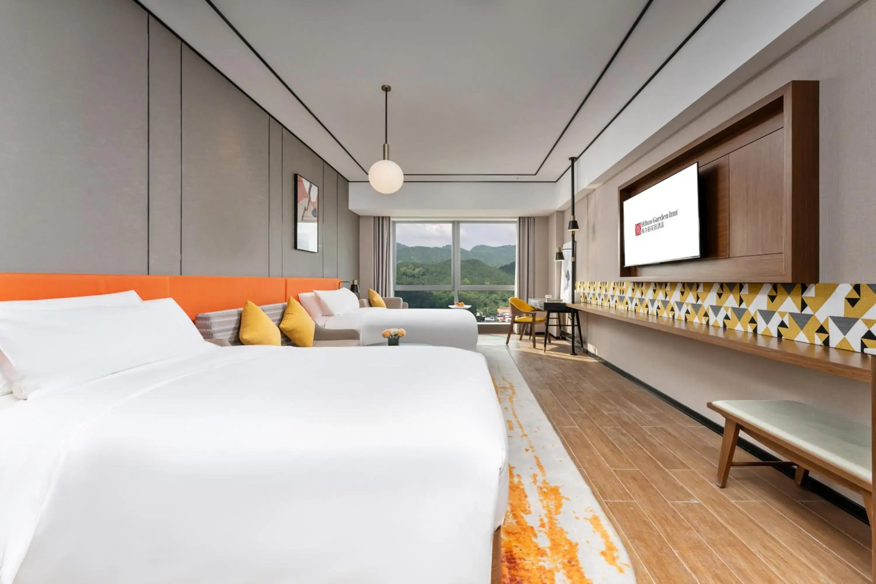 Twin Room in Hilton Garden Inn Huzhou High-Speed Railway Station Twin Room in Hilton Garden Inn Huzhou High-Speed Railway Station