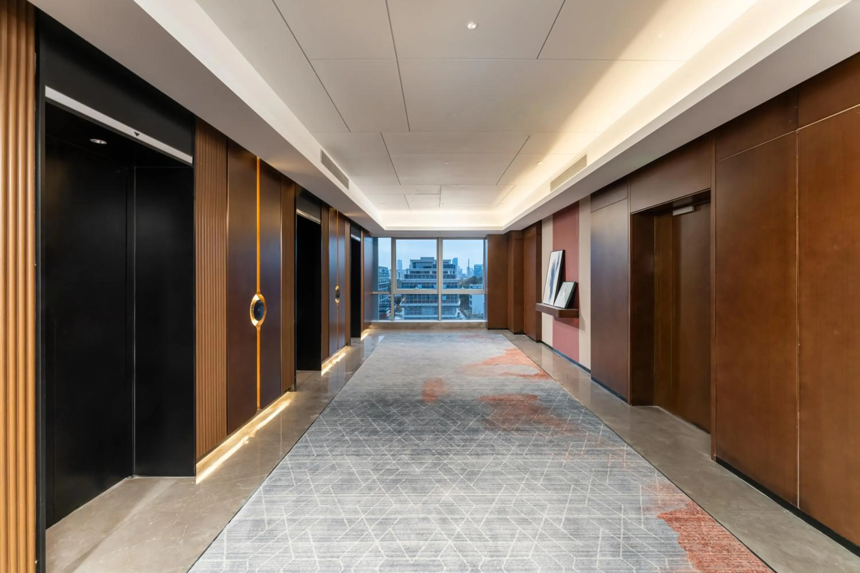 elevator in Hilton Garden Inn Huzhou High-Speed Railway Station