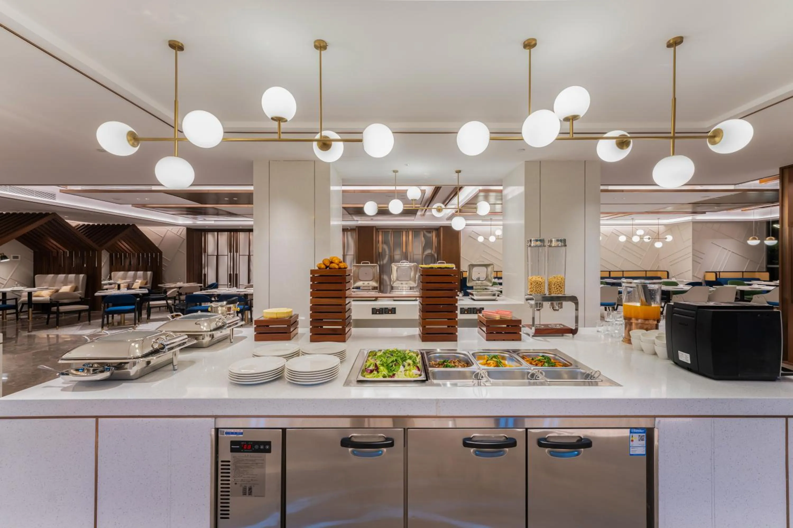 Buffet breakfast in Hilton Garden Inn Huzhou High-Speed Railway Station