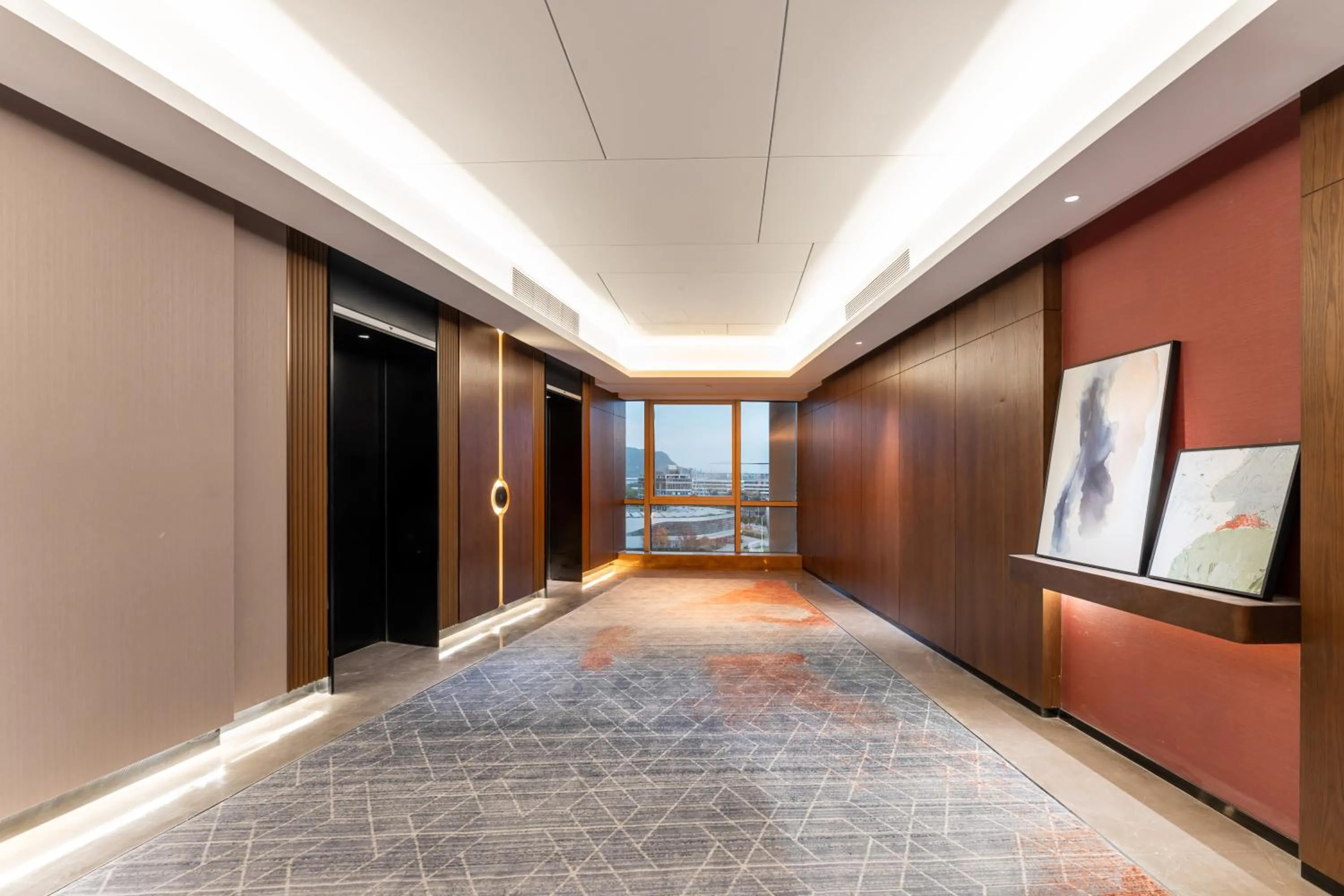 elevator in Hilton Garden Inn Huzhou High-Speed Railway Station